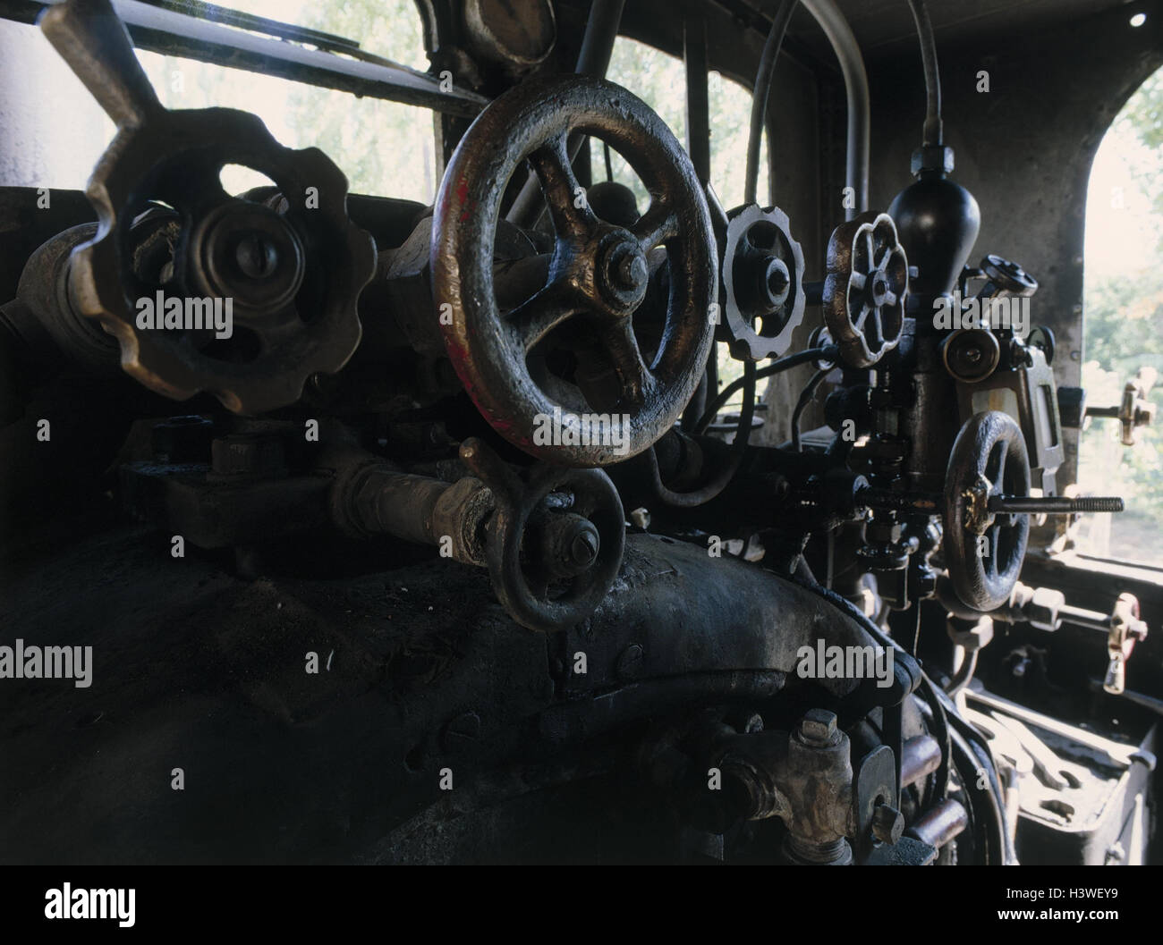 Syrien, Dampfmaschine 751, Detail, Führerstand, Oldtimer, Asien, dem Nahen Osten, Eisenbahn, Lokomotive, Dampflokomotive, Ventile, Drossel Körper, bedeutet Transport, nostalgisch, Nostalgie Stockfoto