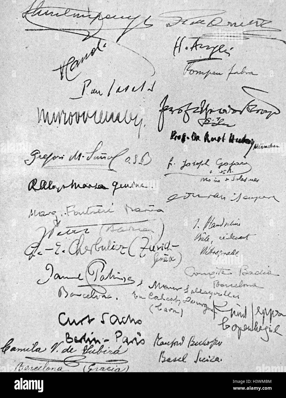 Unterschriften gesammelt in einem Programm des dritten Kongresses der internationalen Gesellschaft für Musikwissenschaft. Vom 20. Jahrhundert Stockfoto