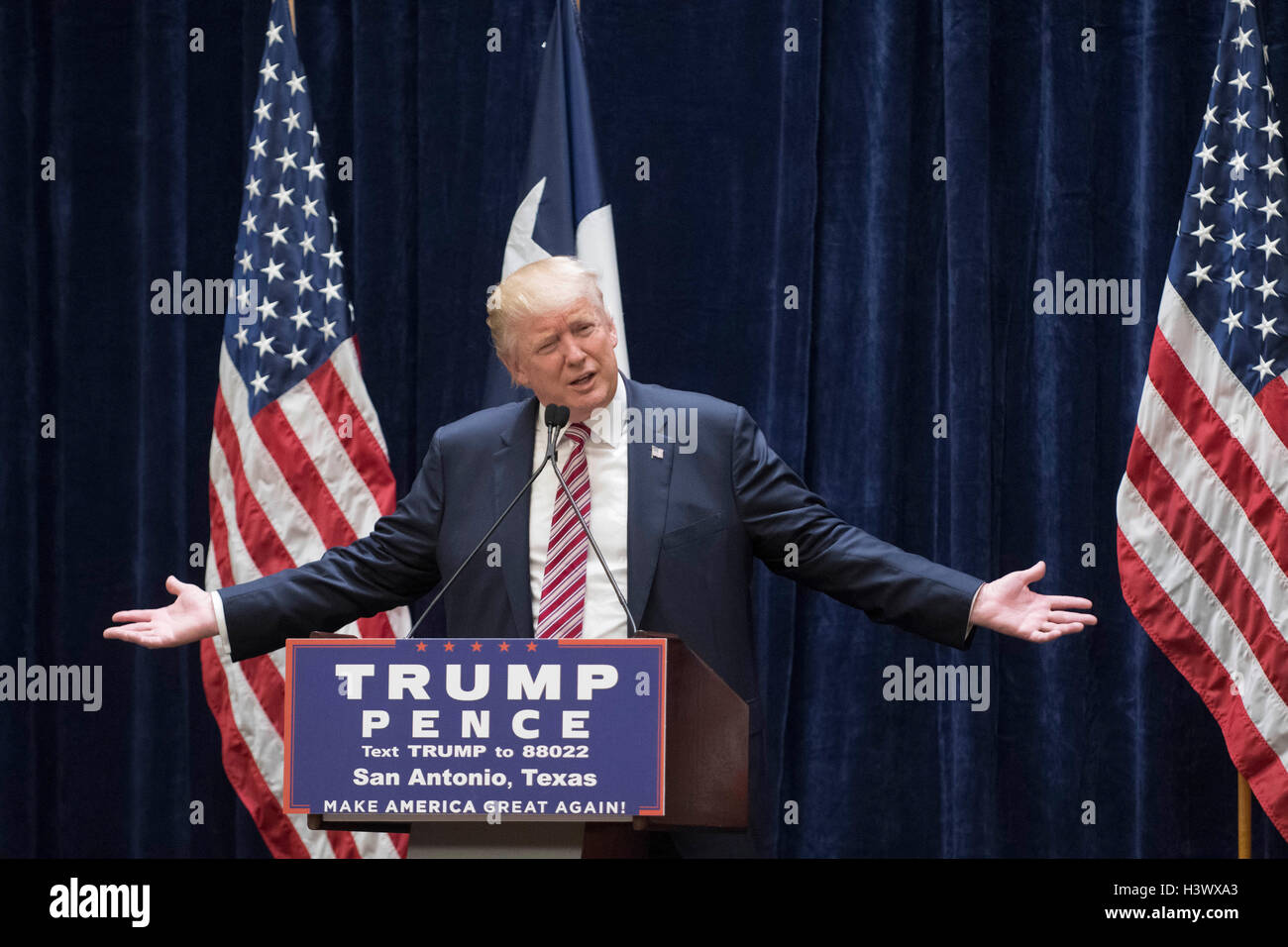 U.S. republikanische Präsidentschaftskandidat Donald Trump spricht am Fundraising Mittagessen in San Antonio, Texas Stockfoto