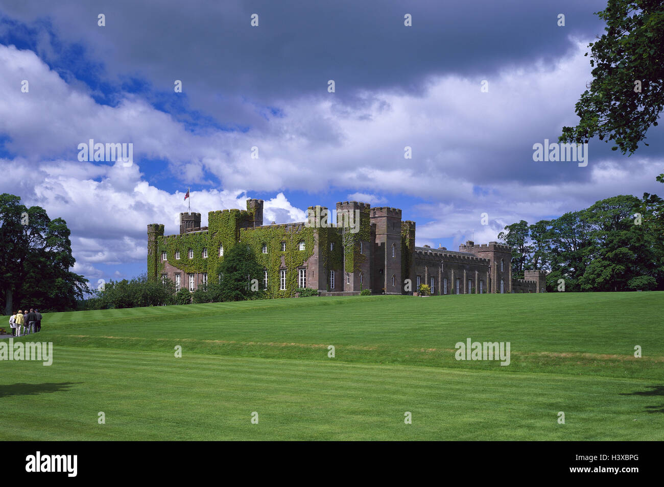 Großbrittanien, Schottland, Perth, Scone Palace, Wiese, Europa, Schloss, Park, Park, Schloss, Struktur, Baustil, Architektur, Fassade, bedeckt, Sehenswürdigkeit, außerhalb Stockfoto