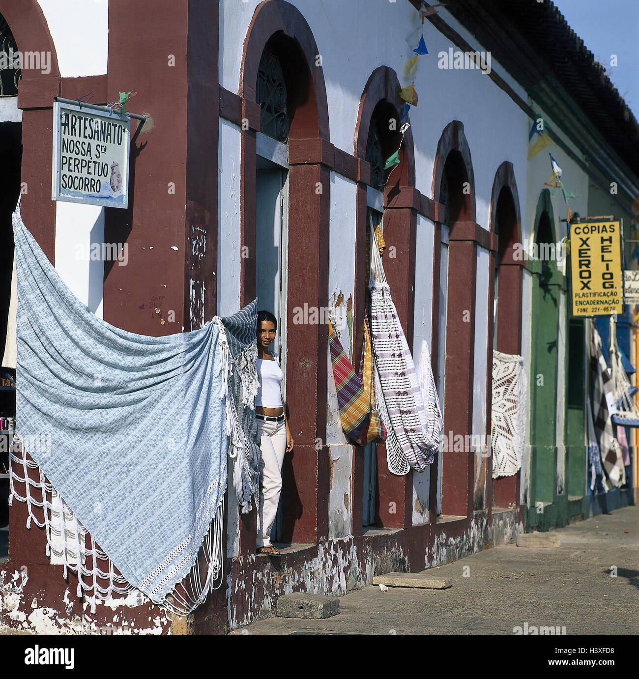 Brasilien, Maranhao, Sao Luis, Lane, Vertrieb, Hängematten, verkaufen, Hängematte, Geschäft, Fassade des Hauses Stockfoto