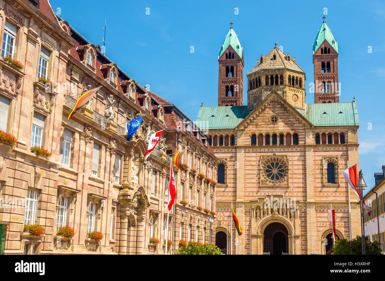 Das Rathaus und die Kathedrale von Speyer - Deutschland Stockfoto