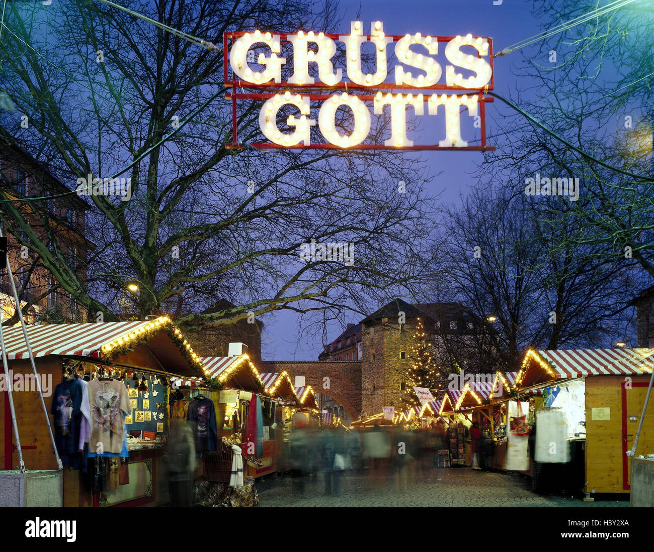 Deutschland Bayern M nchen Sendlinger Tor Weihnachtsmarkt Abend Deutschland Bayern M nchen Sendlinger Tor Weihnachtsmarkt Abend