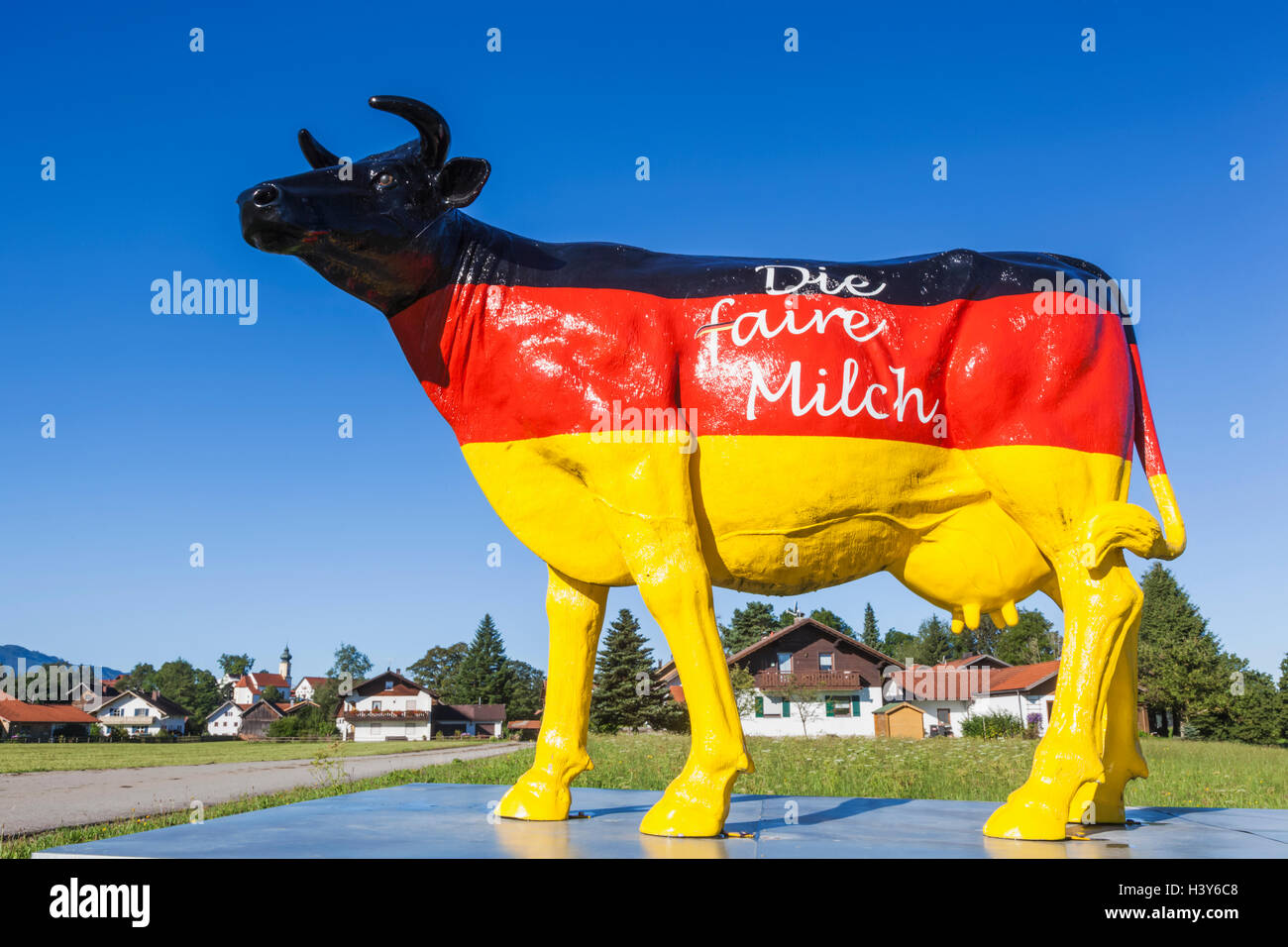 Deutschland, Bayern, des Landwirts Informationstafel anspruchsvoll fairen Preis für Milch Stockfoto