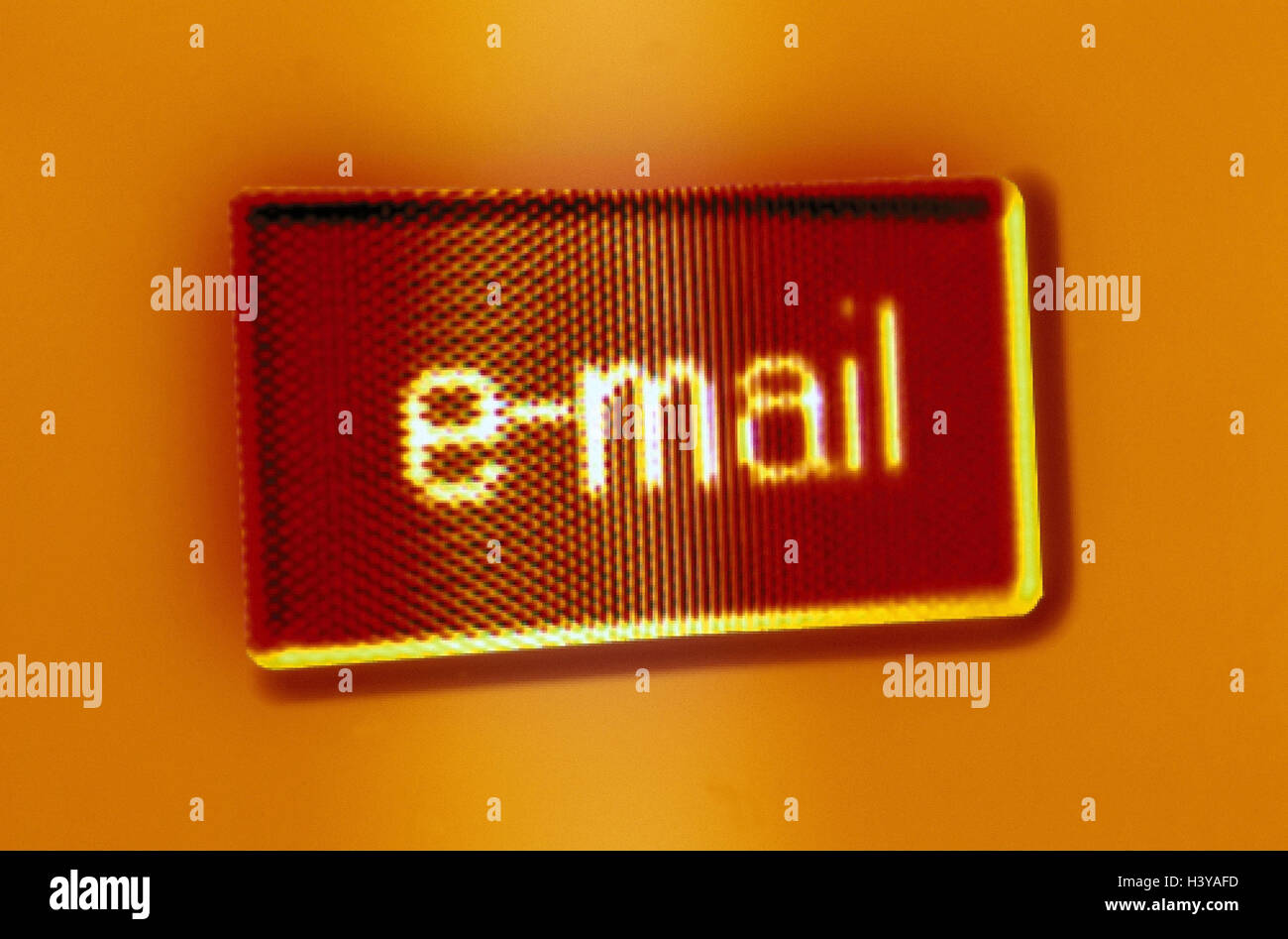 Computer, Taste, "E-mail", Taste, Symbol, Zugang, Zugang, elektronische Post, e-Mail, Daten, Übertragung, Kommunikation, Kommunikation, Datenübertragung, Kontakt, Verbindung, Kommunikation, Brief, elektronisch, rot, Orange Stockfoto
