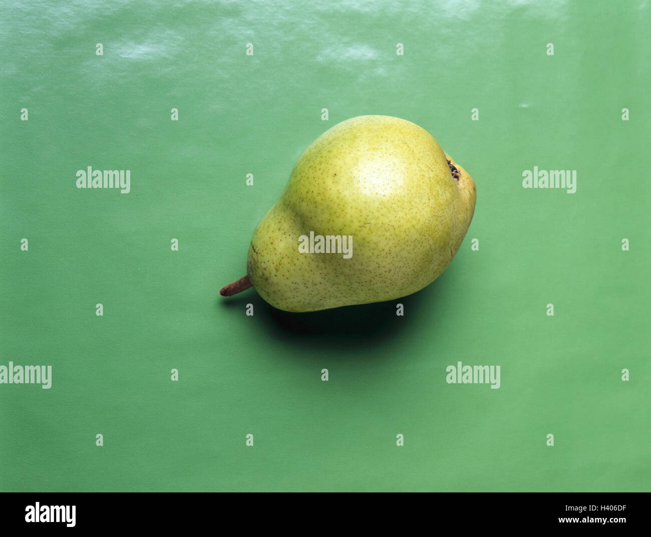 Birne, Pyrus, Obst, Obst, Kernobst, kollektive Obst, Vitamine, reich an Vitaminen, Speisen, Stillleben, Produktfotografie, Unterboden grün, Konzeption Stockfoto