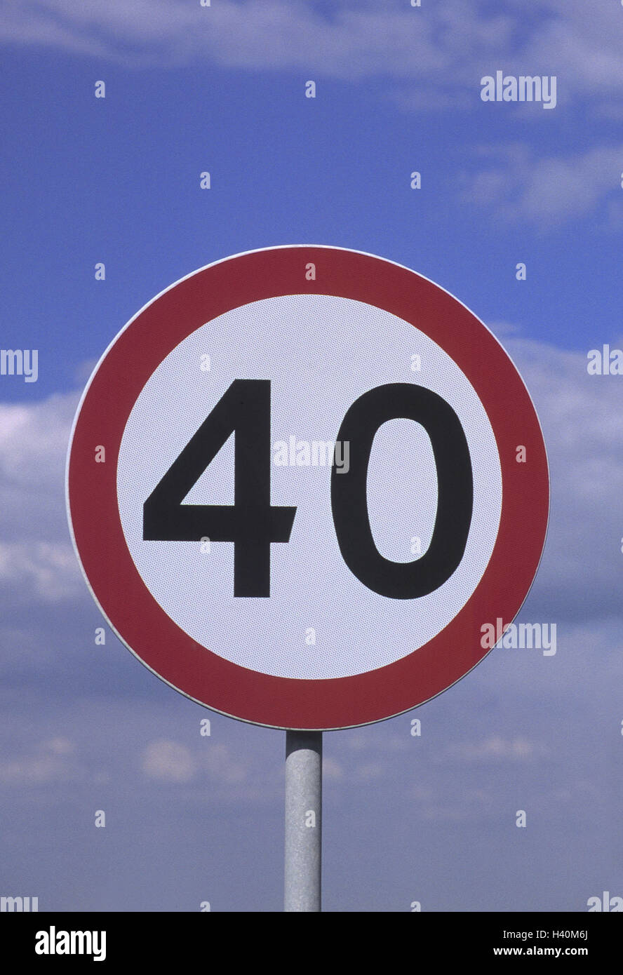 40 kmh -Fotos und -Bildmaterial in hoher Auflösung – Alamy