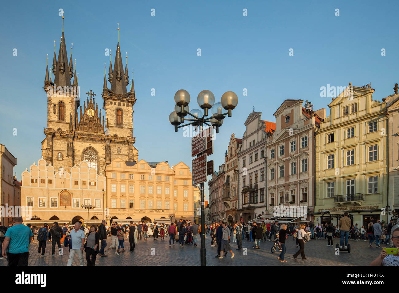 Altstädter Ring in Prag, Tschechien. Herbstnachmittag. Stockfoto