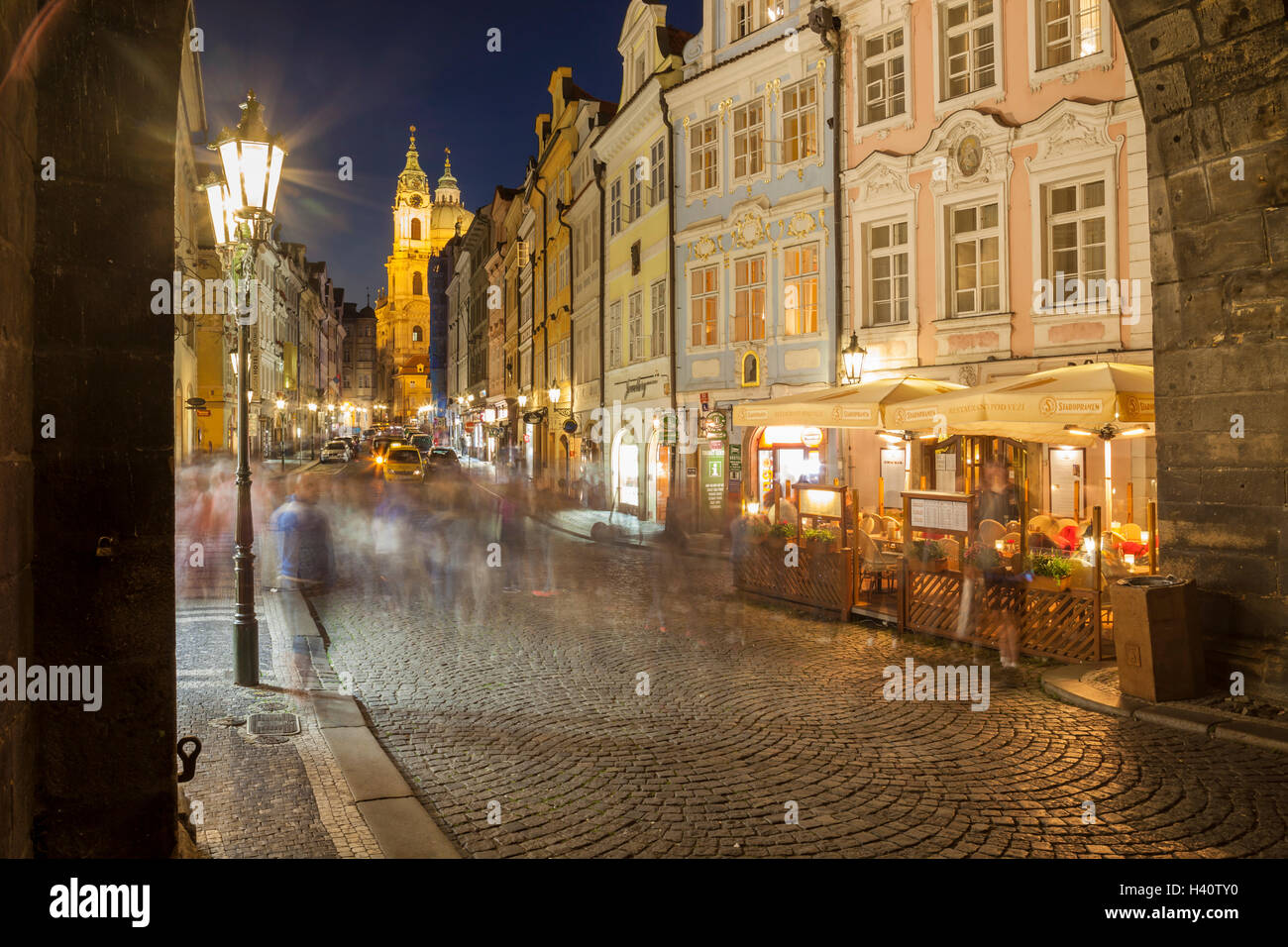 Am Abend in Mala Strana (Kleinseite), Prag, Tschechische Republik. Stockfoto