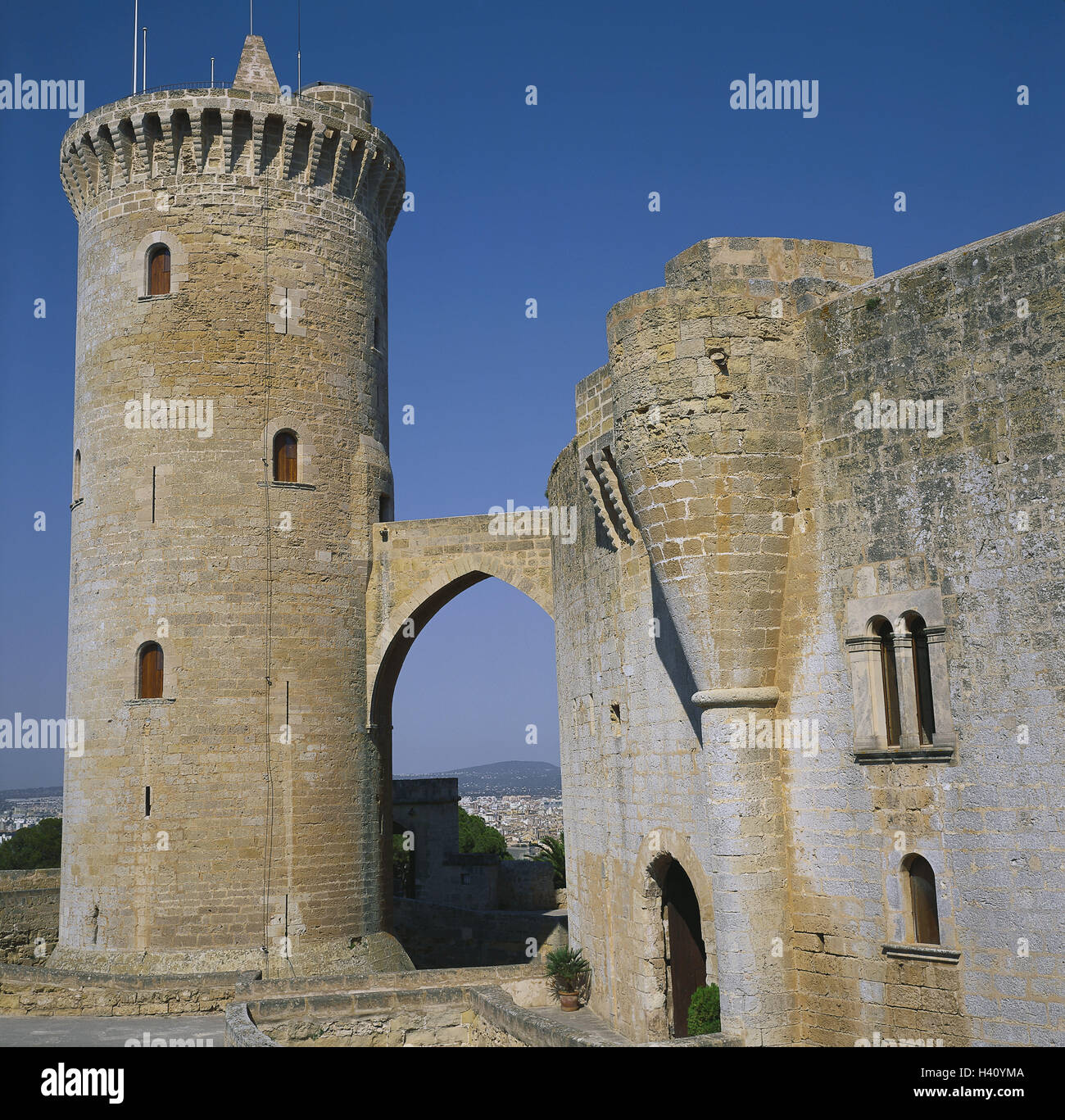 Spanien, Mallorca, Palma de Mallorca, Castillo Bellver, Fassade, Detail, die Balearen, Insel, Mittelmeer, Kapital, Struktur, Ort von Interesse, Architektur, Sperre, Rotunde, Königsburg, Burg, Turm Stockfoto