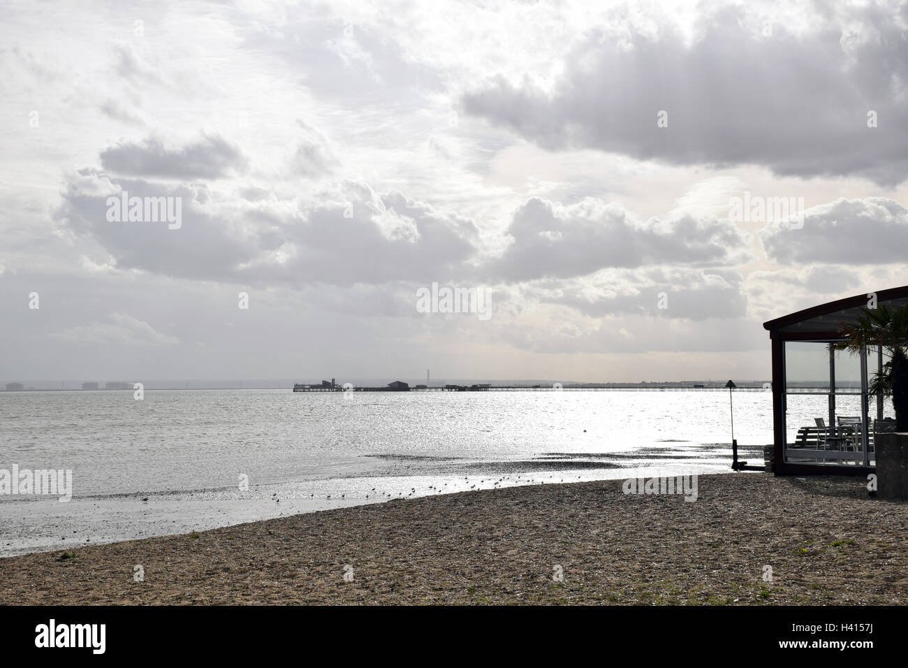 Southend-on-Sea mit Pier im Hintergrund, Essex UK Stockfoto