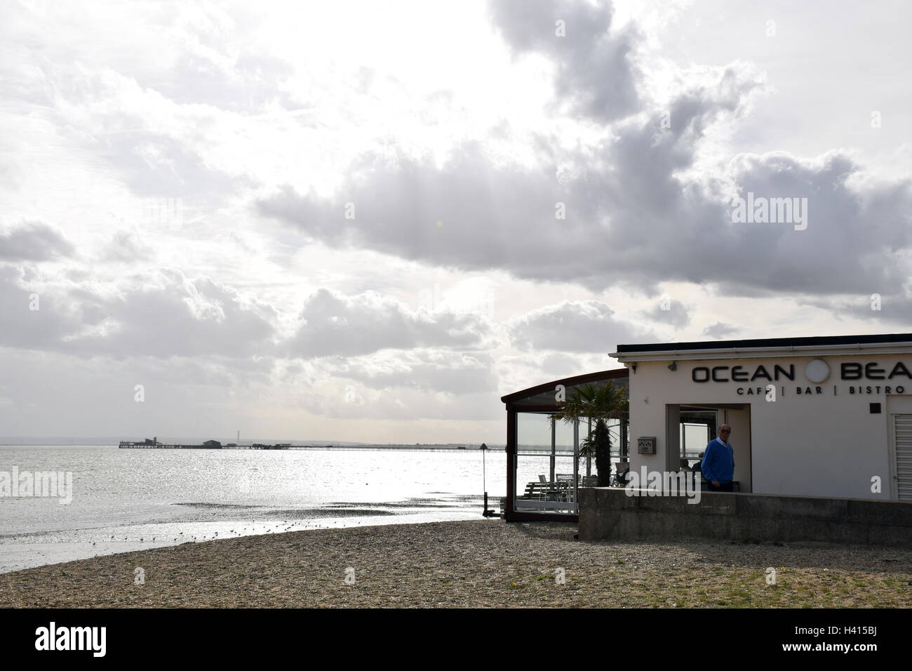 Southend-on-Sea mit Pier im Hintergrund, Essex UK Stockfoto