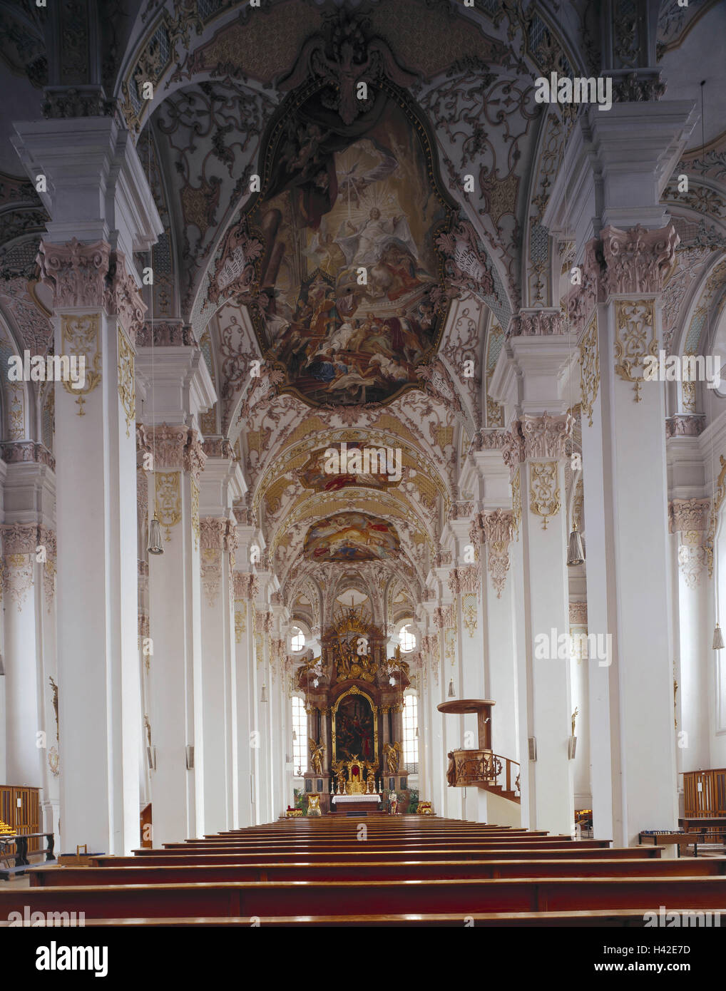 Deutschland, Oberbayern, München, Heiligen-Geist-Kirche, Mittelschiff, Altar, Europa, Bayern, Heilige Geist Kirche, baut im Jahre 1327, Wiederaufbau im Jahre 1724-30, Barock, Johan Georg Ettenhofer, barocke Kirche, Innenausstattung, Brüder Asam, Rokoko, Sättel, Chor, Decke, Fresco, GAP, Malerei, Kunst, zerstört 1944 / 45, Wiederaufbau 1949, neu renoviert, im Jahr 2002, Halle Kirche, glauben, Religion, Kultur, Ort von Interesse Stockfoto
