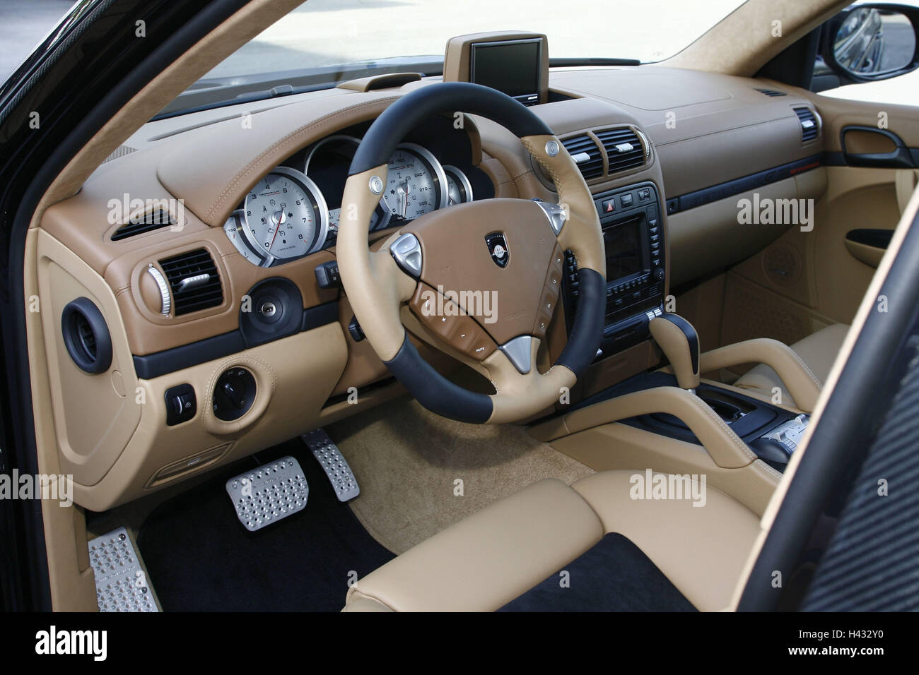 Gemballa GT 750, Porsche Cayenne Interieur, Leder Kugel, Beige ... Gemballa GT 750, Porsche Cayenne Interieur, Leder Kugel, Beige ...
