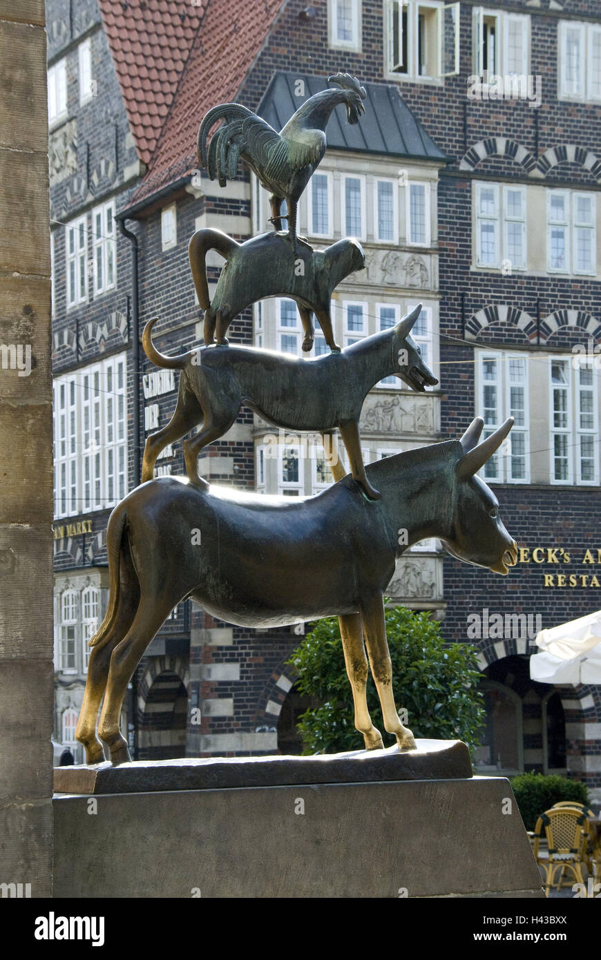 Deutschland, Freie Hansestadt Bremen, Denkmal, Bremer Stadtmusikanten, Ort von Interesse, Gebäude, Strukturen, Architektur, Mauer, Fassade, außen, Backsteinbau, Kultur, Sehenswürdigkeit, Stockfoto