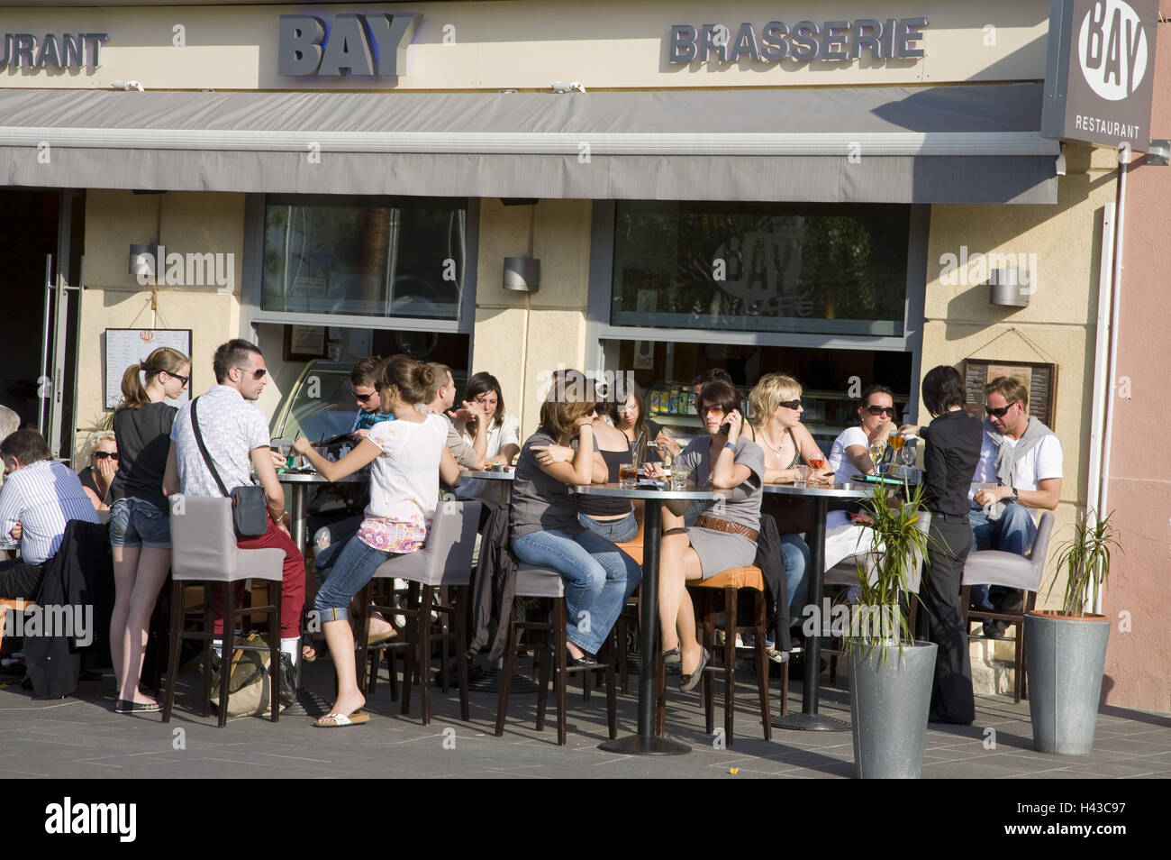 Frankreich, Provence, Cote d ' Azur, Nizza, Place Massena, Straßencafé, Tourist, Stockfoto