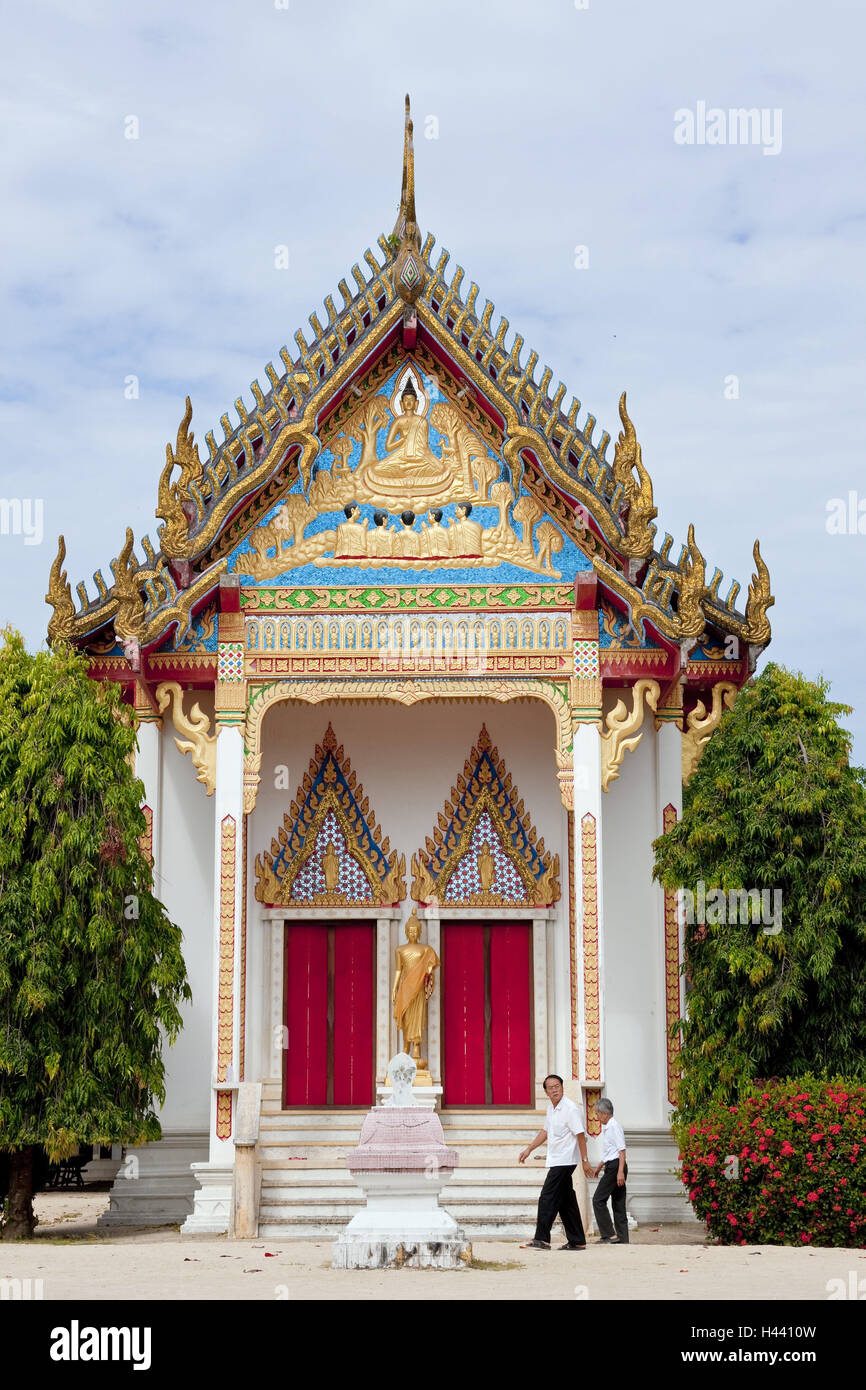Thailand, Insel Phuket, Chalong, Wat Ladthiwanaram Tempel, Touristen, Stockfoto