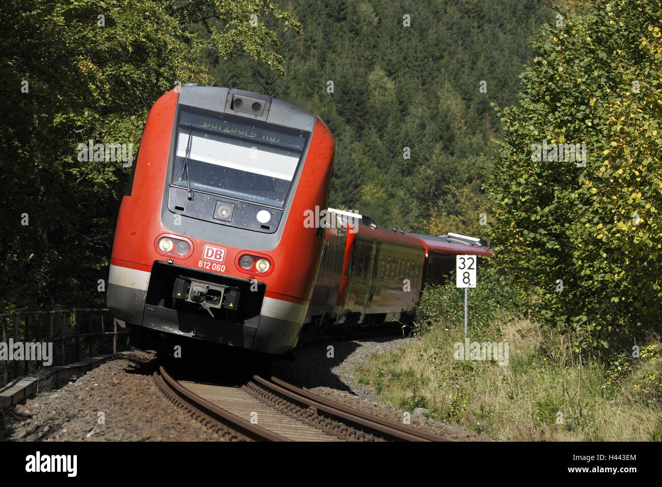 Regional-express-Zug, Zug, RE 3359, trainieren unteren Franken Thüringen Schnellzug, Erfurt-Schweinfurt, Diesel-Triebwagen, Neigetechnik, Kurven in Kurve Stockfoto