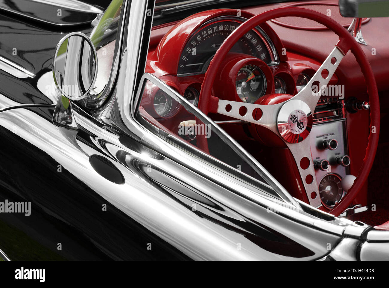 Chevrolet, Oldtimer, Armaturenbrett, Steuer, Tachometre, Tachometre, Schalthebel, Rückspiegel, Windschutzscheibe, Stockfoto