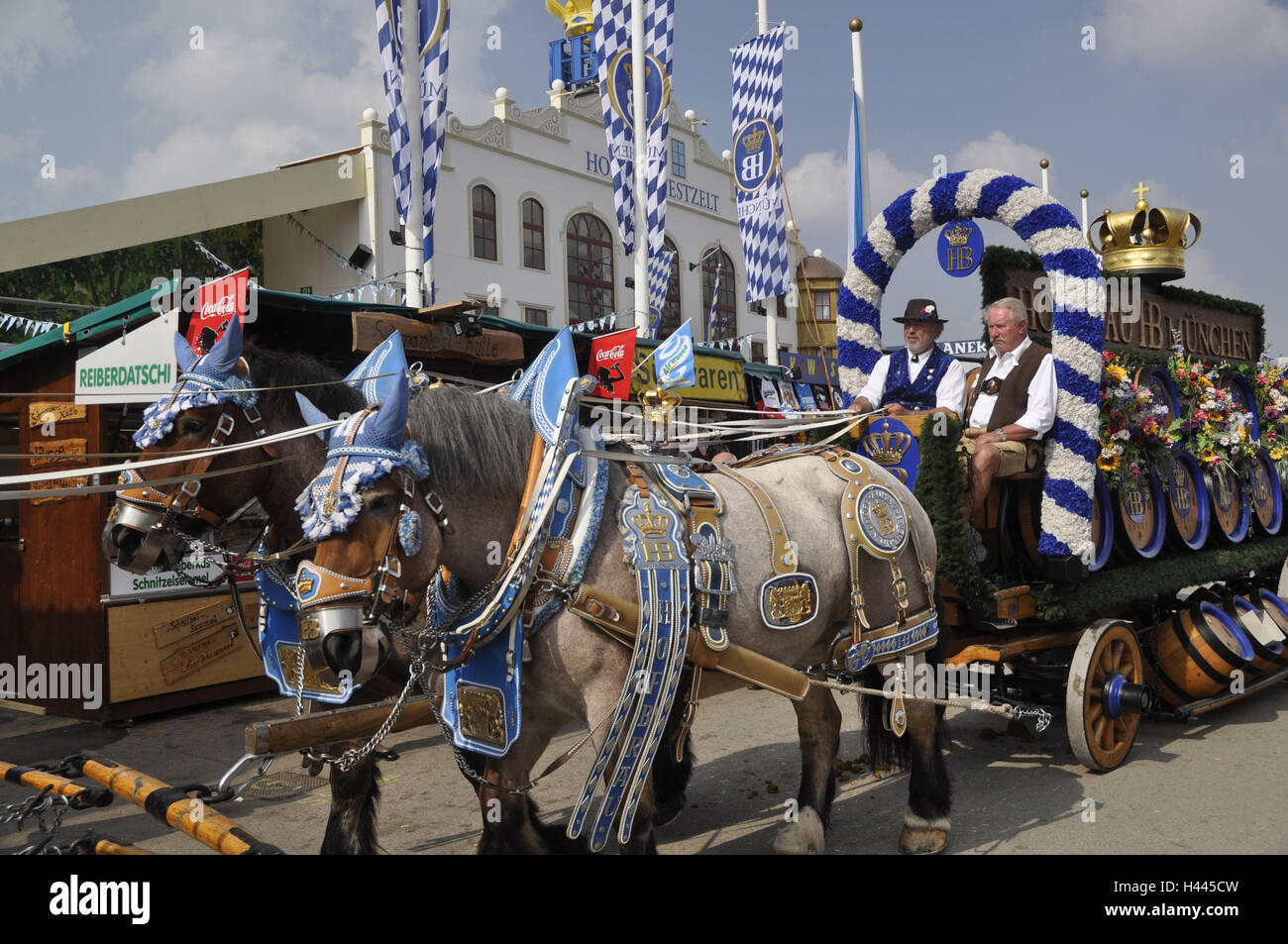 Deutschland, Bayern, München, Oktoberfest, Brauerei-Motorrad-Kombination, Stockfoto