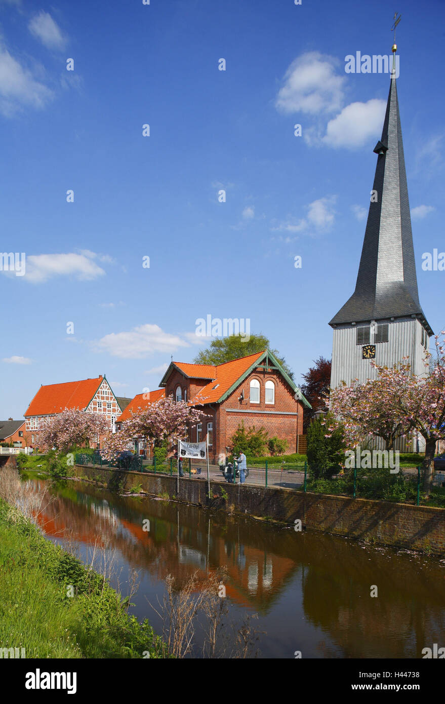 Altes Land, Kirche in JorkBorstel Stockfoto, Bild 123024588 Alamy