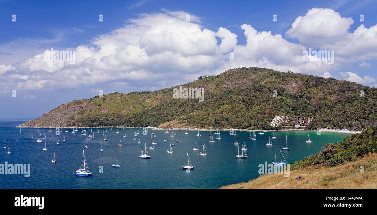 Thailand, Phuket, Nai Harn Beach, Bucht, Segelboote, Stockfoto