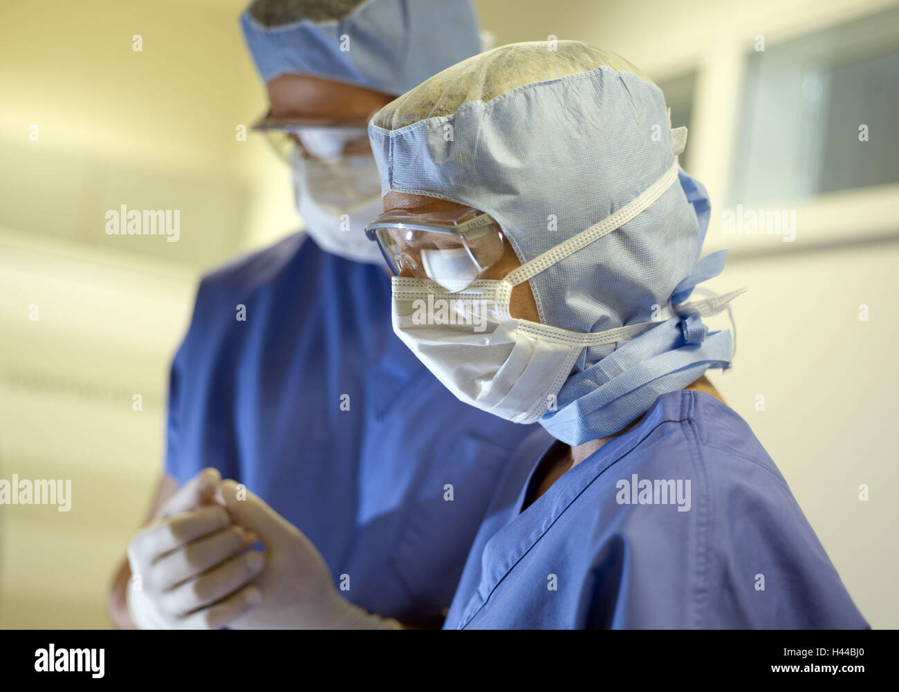 Chirurg, OP-Schwester, Operation, OP-Saal, Stockfoto