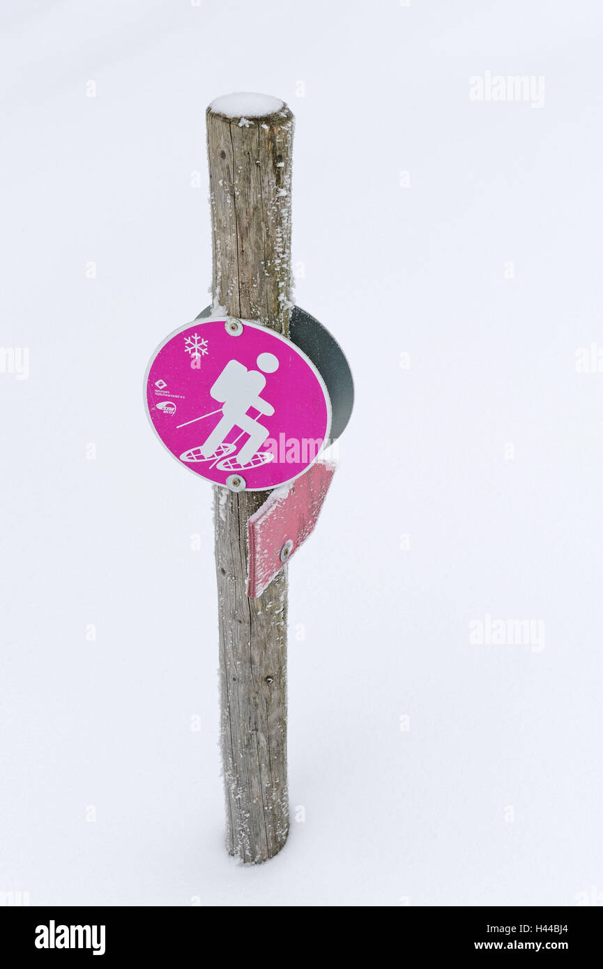 Holzpfosten, Zeichen, Schneeschuhwandern, Route, Stockfoto