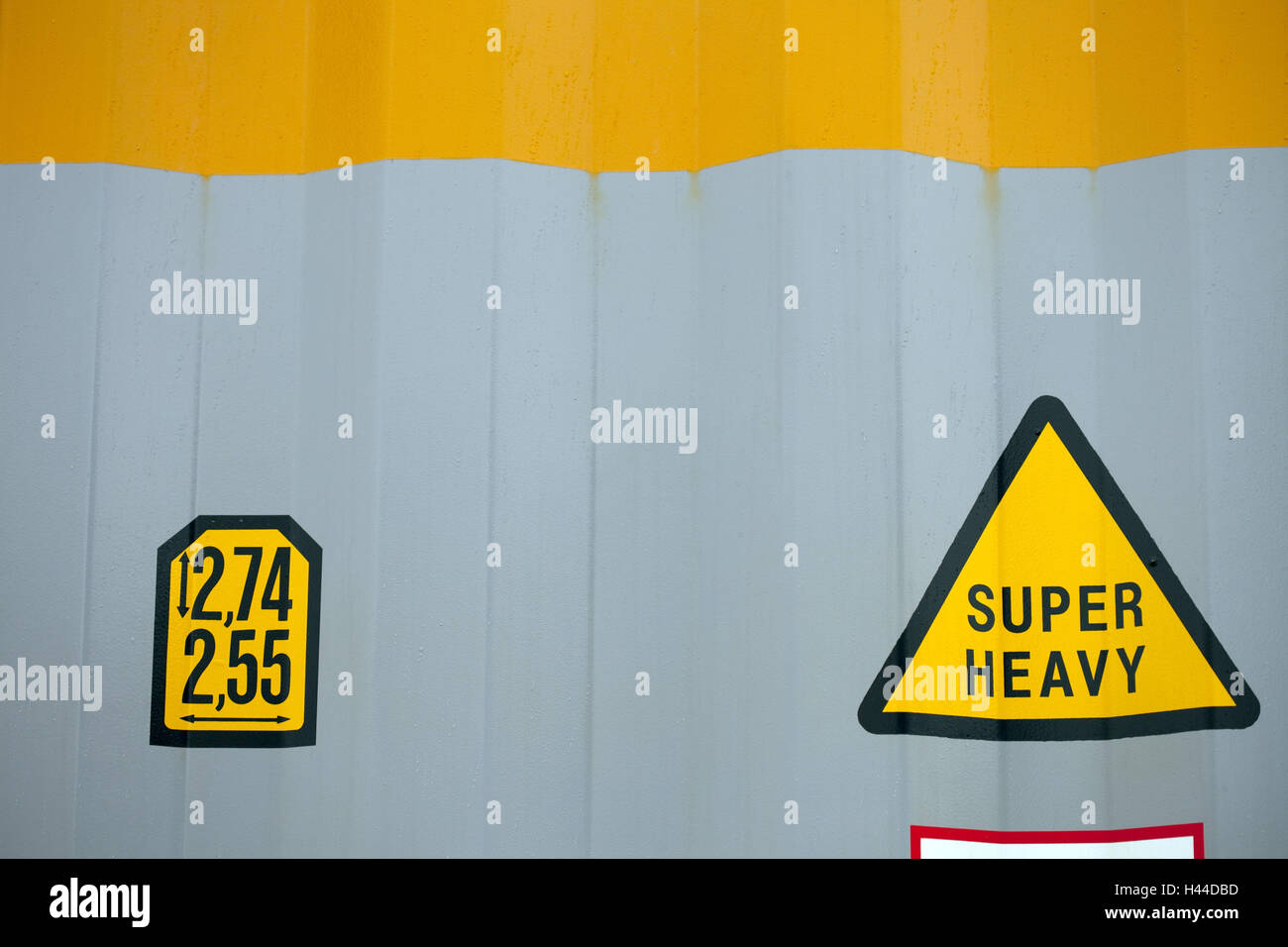 Warnschild an einem Güterwagen, Detail, Stockfoto