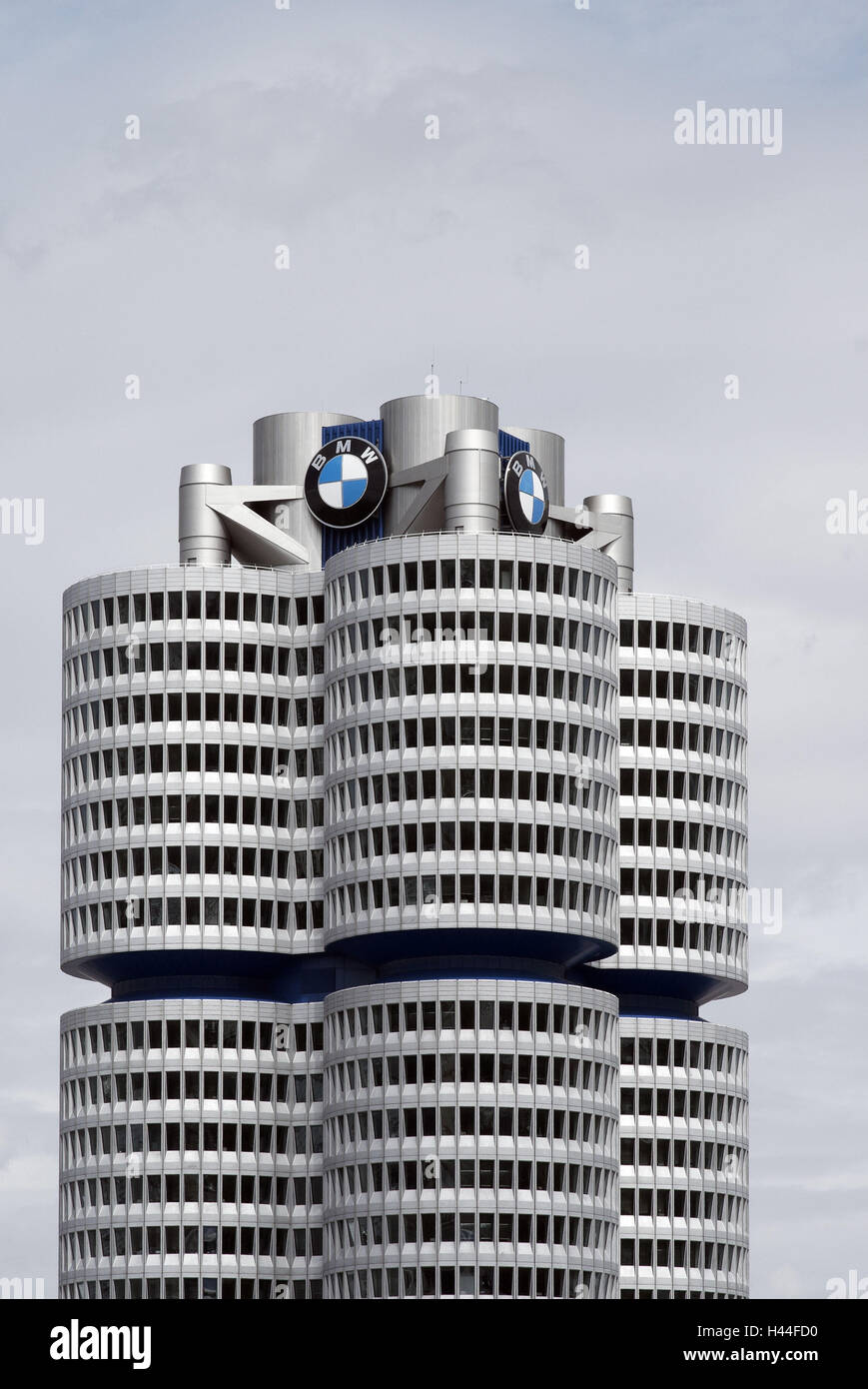 BMW, Firmensitz, Himmel, blau, Detail, Deutschland, Bayern, München, Landeshauptstadt Stockfoto
