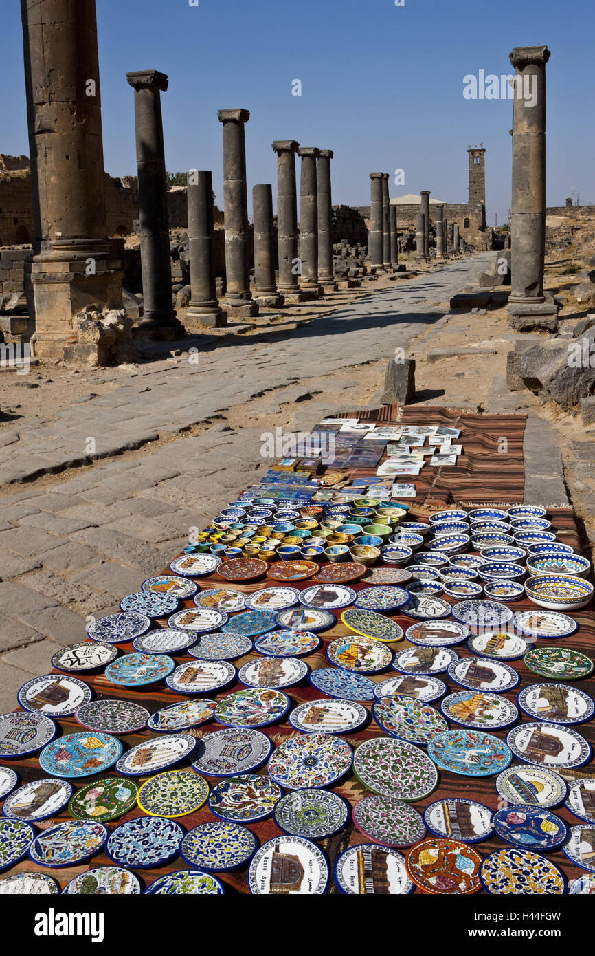 Syrien, Bosra, Säulenstrasse, Souvenirverkauf, Stockfoto