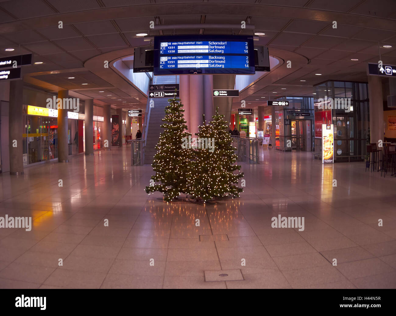 Deutschland Baden Wurttemberg Stuttgart Flughafen Innen 