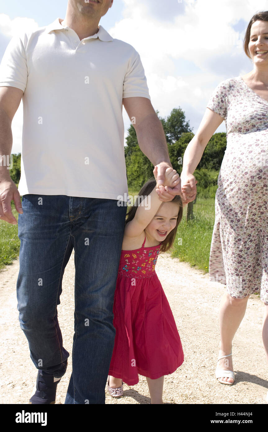 Feldweg, Familie, fröhlich, Spaziergang, Sommer, gewellt, Stockfoto