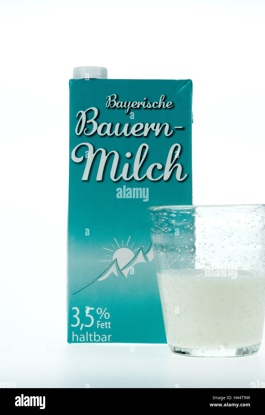 Brusthaut Paket Tetrapak Brusthaut Glas Paket Umschlag Milch One Way Paket Gesund Kalzium Fett Fett Gehalt Brusthaut Produkt Molkereiprodukt Getrank Turkis Milch Studio Freisteller Verpfanden Stockfotografie Alamy