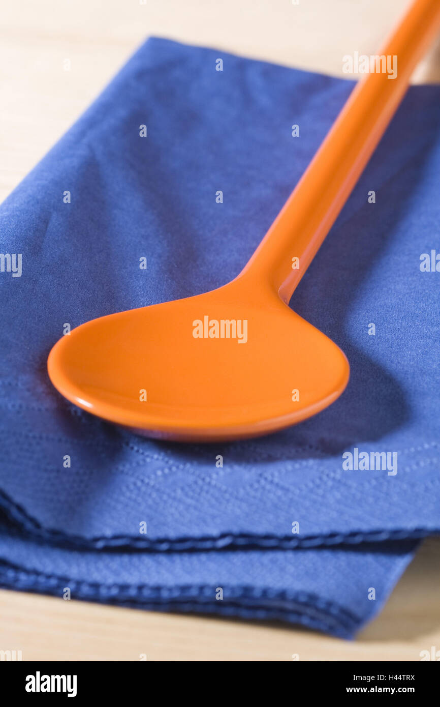 Papier-Serviette, blau, Holzlöffel, Orange, Küche, Haushalt, Kochen, Kochen implementiert, Kunststoff Holzlöffel, Serviette, Stockfoto