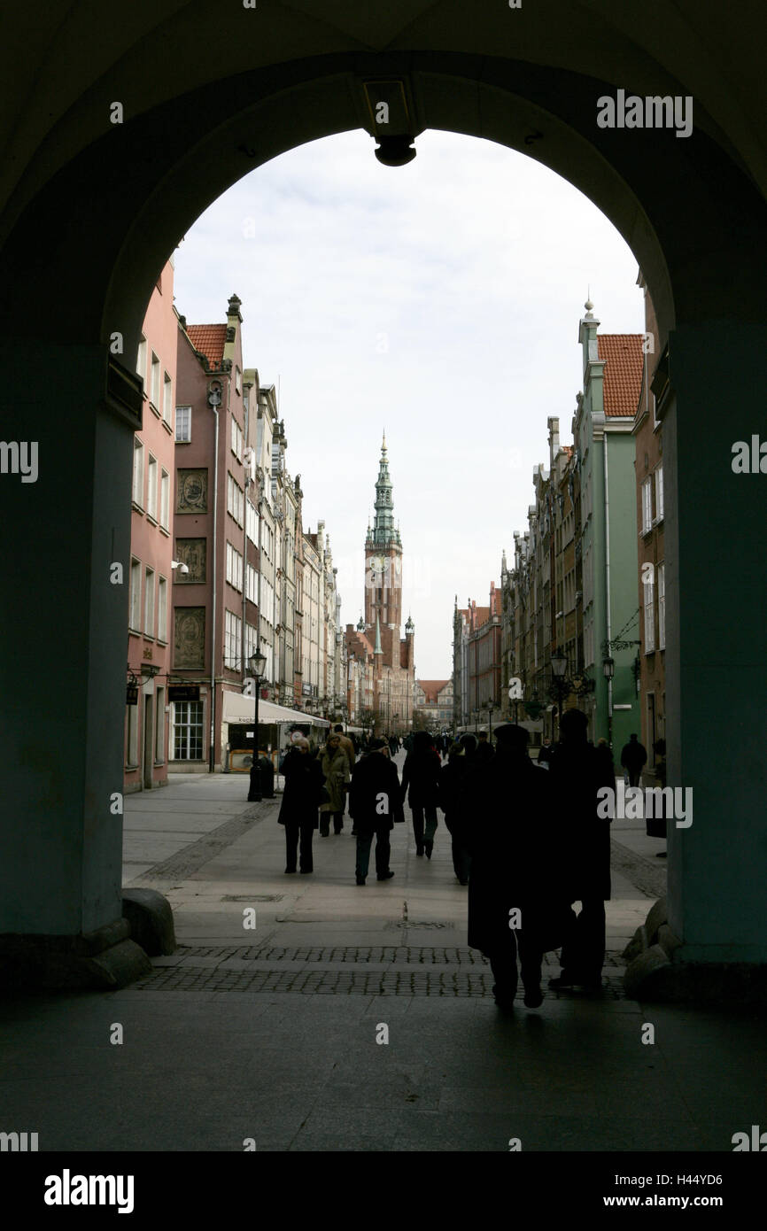 Polen, Gdansk, goldene Tor, Tourist, Ansicht, lange Gasse, altes Rathaus, Gdansk, Stadt, des Königs Weg, Raum, Stadt Ziel, Ziel, Lane, Rathaus, Rathausturm, Turm, Häuser, Wohnhäuser, Gebäude, Architektur, Baustil, in Flämisch, Italienisch, Struktur, Symbol, Ort von Interesse, Tourismus, Person, Himmel, Cloudies, Stockfoto