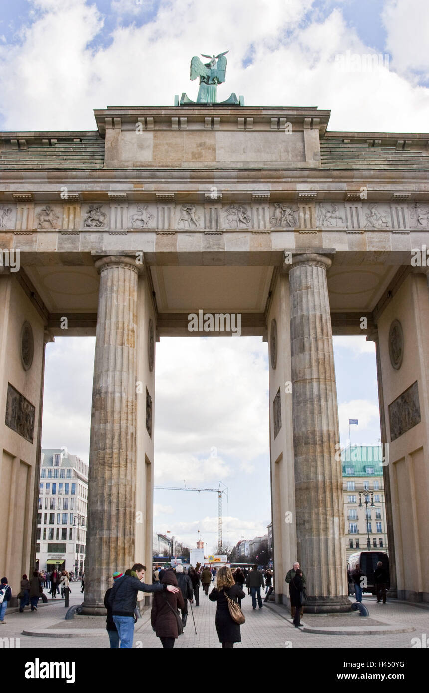 Deutschland, Berlin, Pariser Platz, Brandenburger Tor, Detail, Touristen, Stockfoto