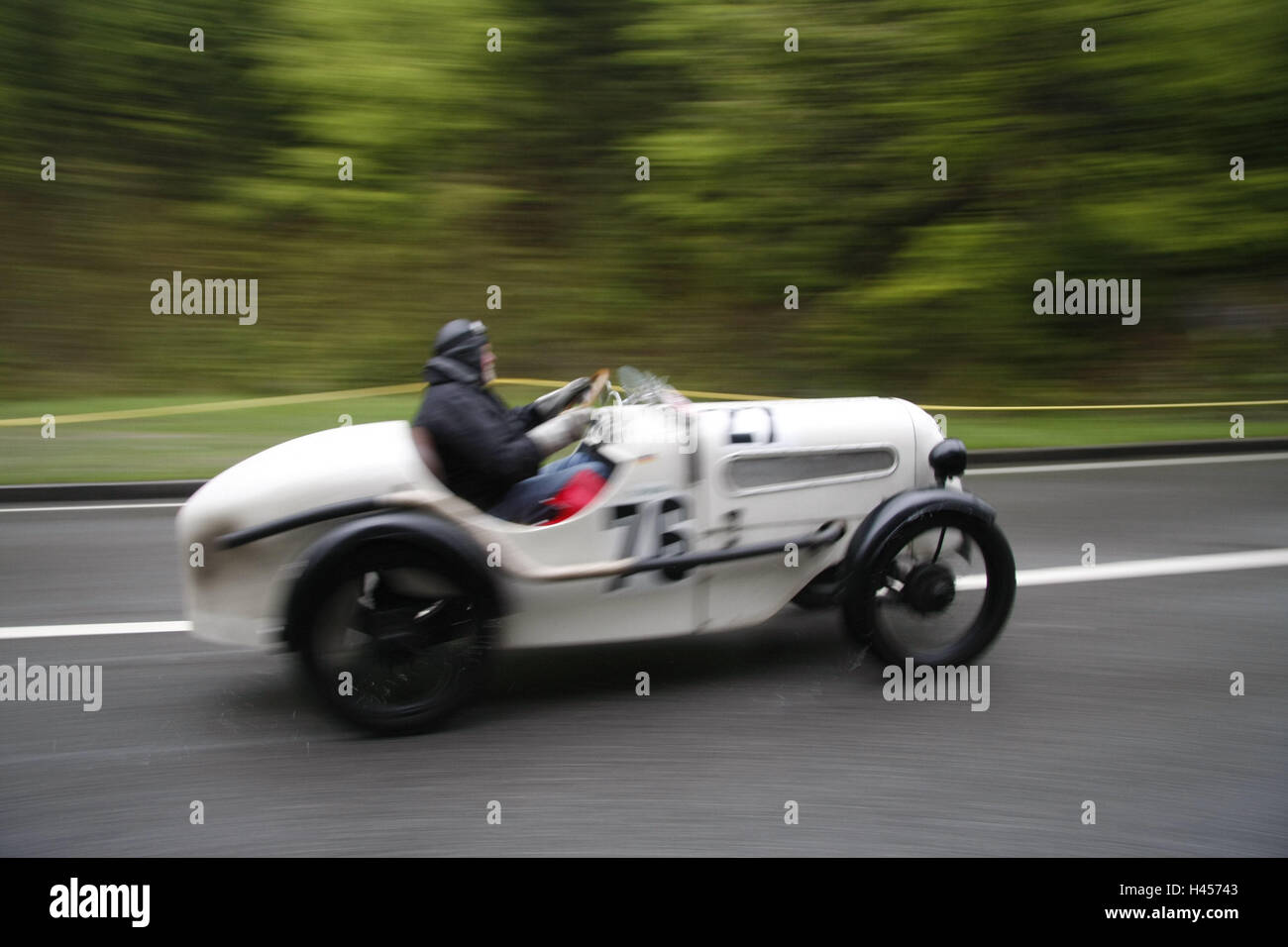 Kessel-Bergrennen, Oldtimer Auto, Bugatti Typ 37 A, Berg passage, Deutschland, Bayern, Kessel-Berg, Bergrennen, Rennen, Teilnehmer, Oldtimer-Rennen, historisch, Festveranstaltung, Oldtimer, Fahrzeug, Auto, Event, erinnert Reise, Fahrer Stockfoto