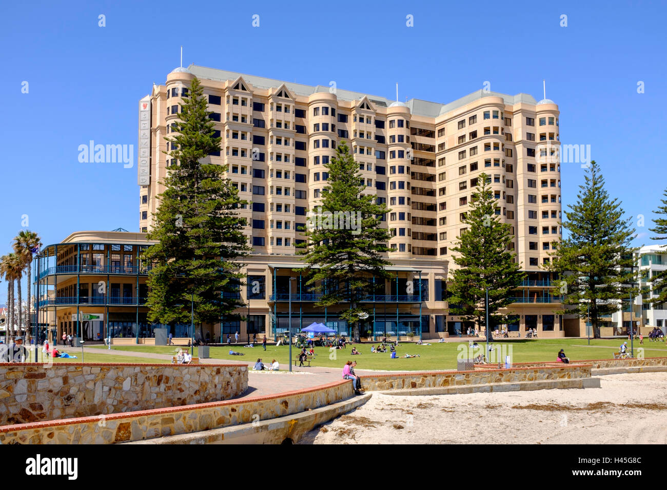Glenelg, South Australia populärsten Strand-Entertainment-Bereich. Stockfoto