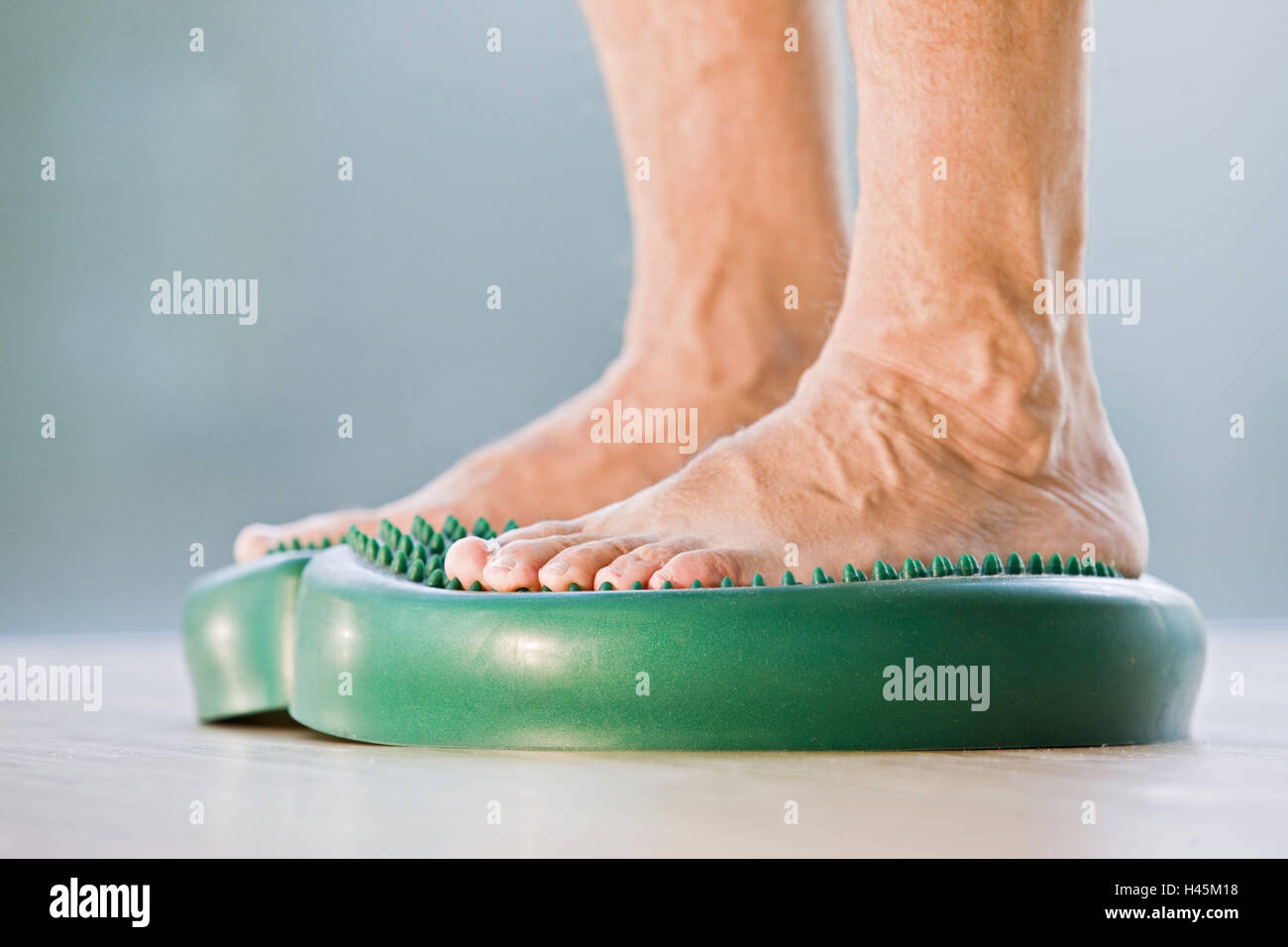 Senior, Detail, Füße, barfuß, Kissen, Ständer, Symbol, Gleichgewicht, Stockfoto