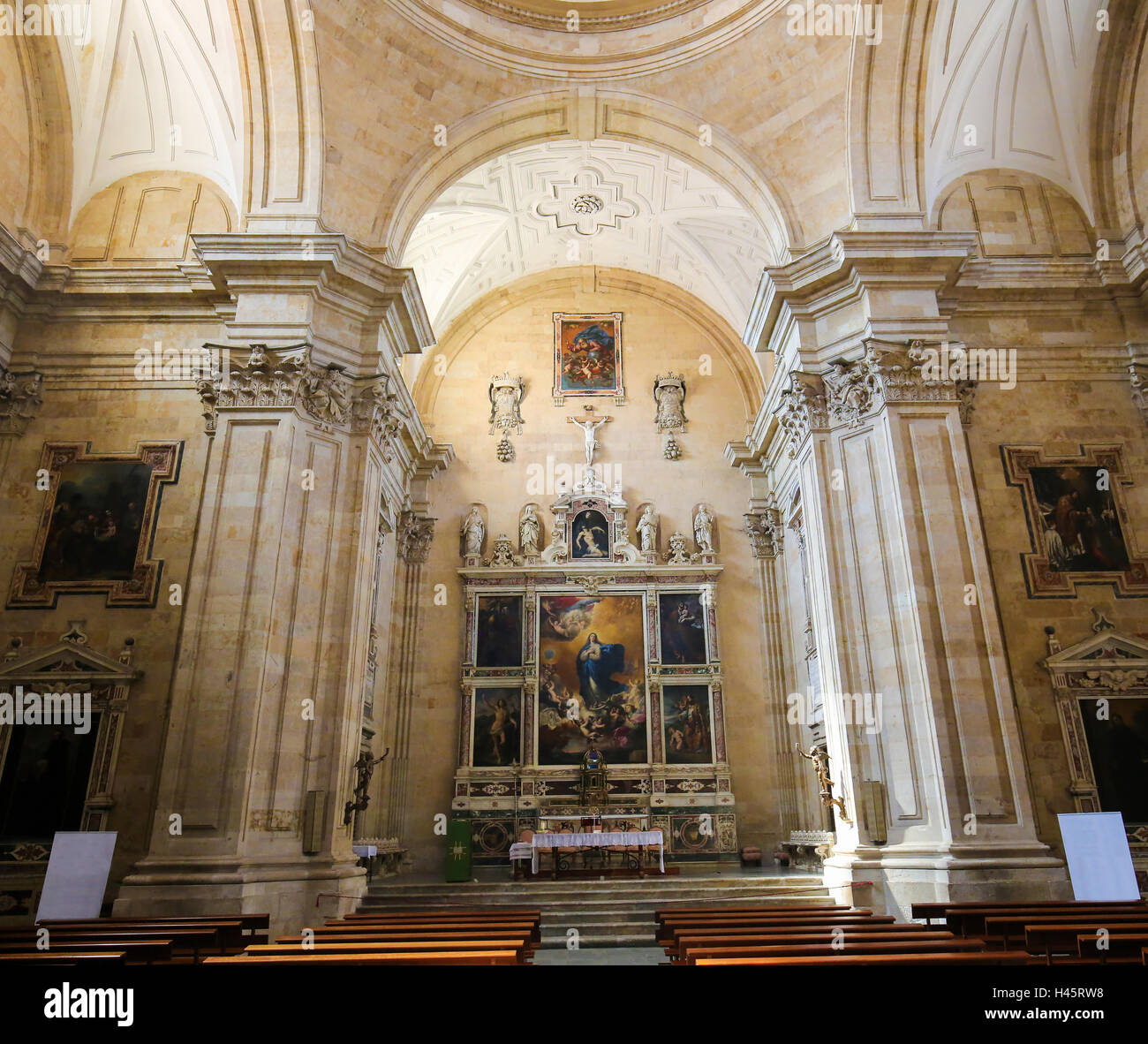 Das 18. Jahrhundert Purísima Concepción Kircheninnere in Salamanca, Spanien Stockfoto