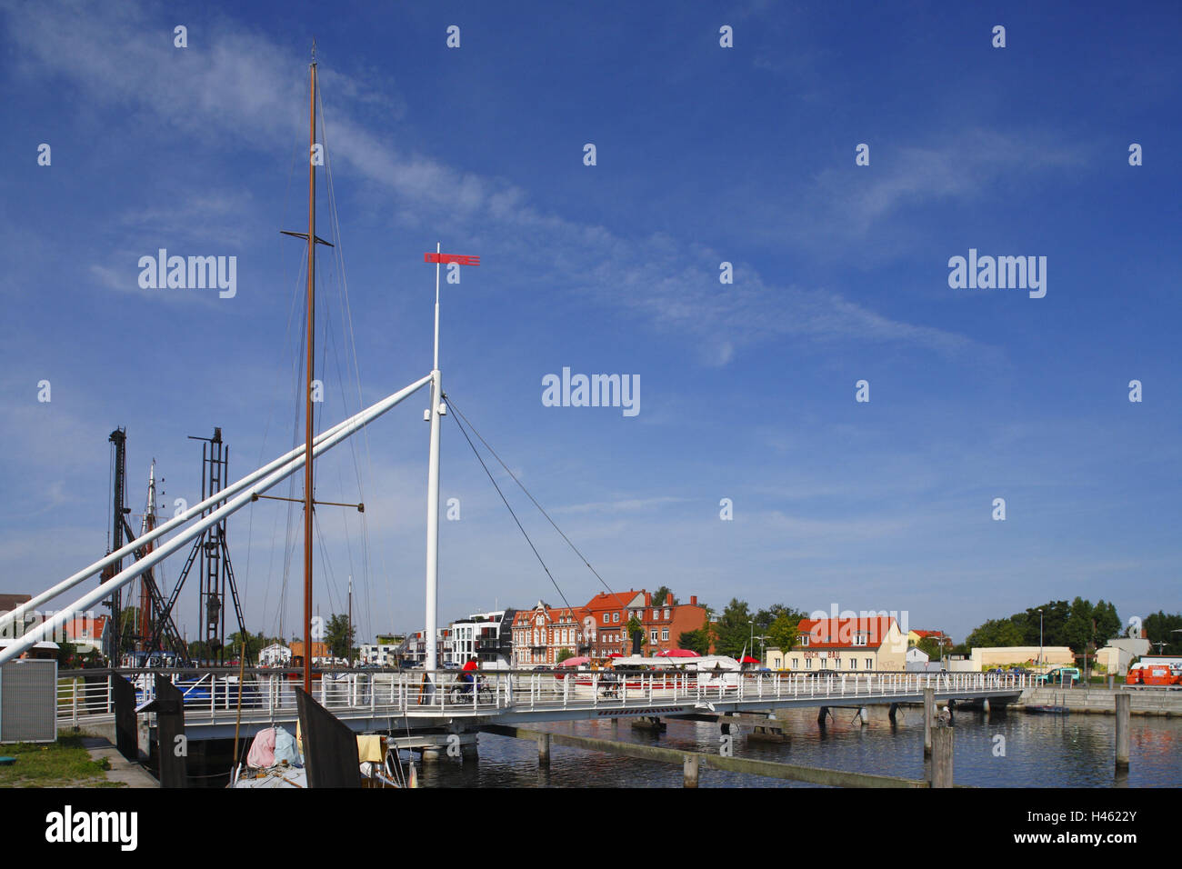 Deutschland, Mecklenburg-Vorpommern, Greifswald, Greifswalder Museumshafen am Fluss Ryck, Stockfoto