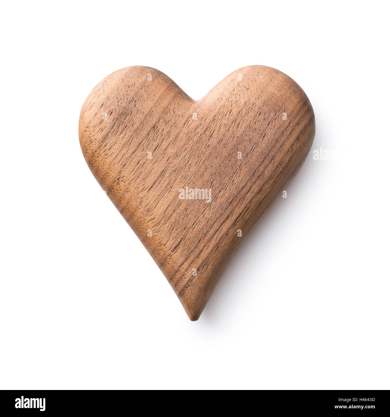 Ein Herz aus Holz isoliert auf weißem Hintergrund. Stockfoto