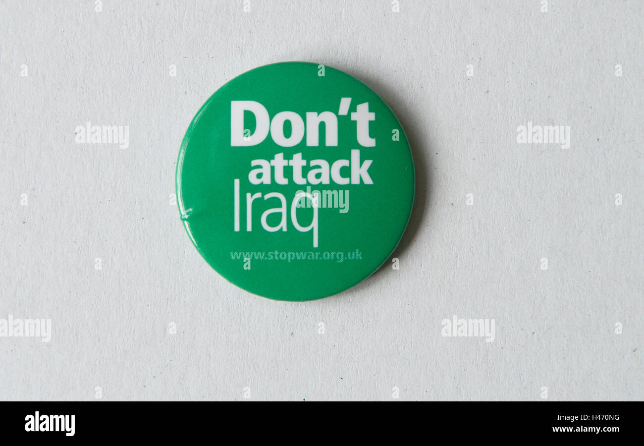 Dont Angriff Irak Abzeichen uk stoppen Sie die Krieg-Koalition 2002-3. HOMER SYKES Stockfoto