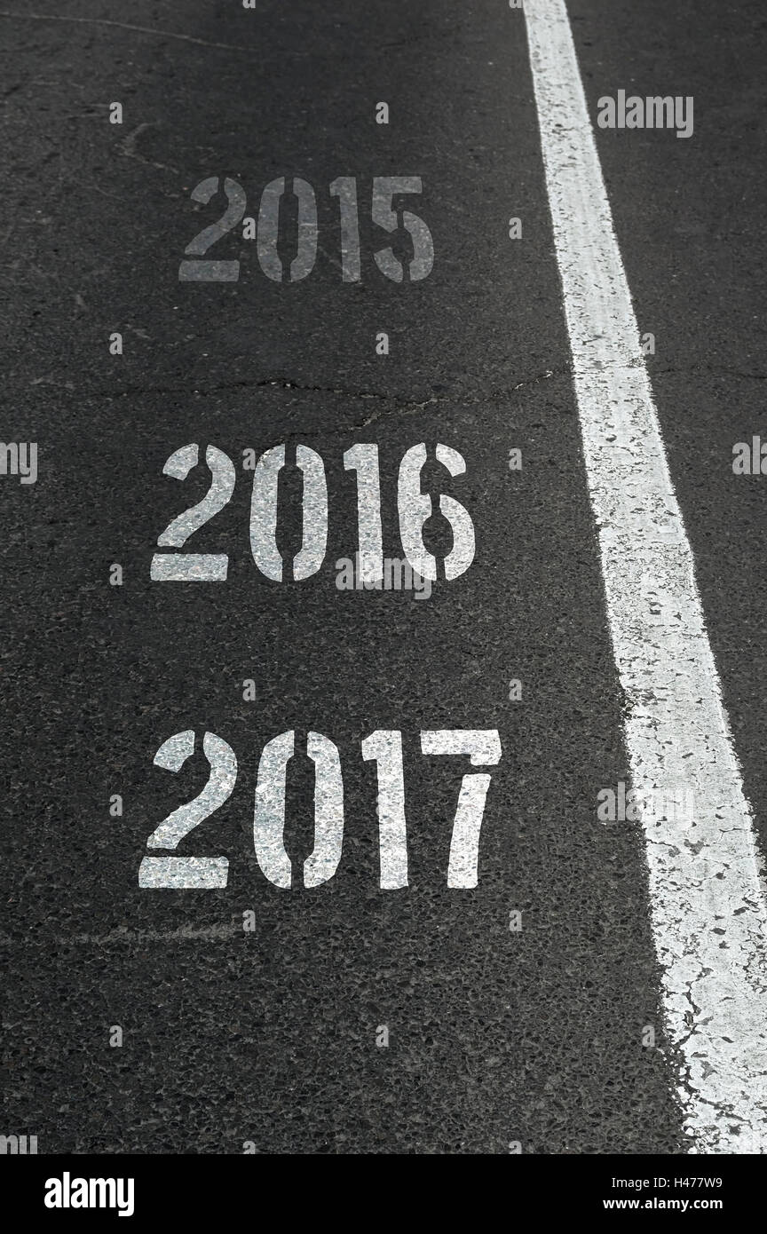 2017, Happy New Year, kontinuierliche Jahr Zahlen zählen auf Asphaltstraße, selektiven Fokus Stockfoto