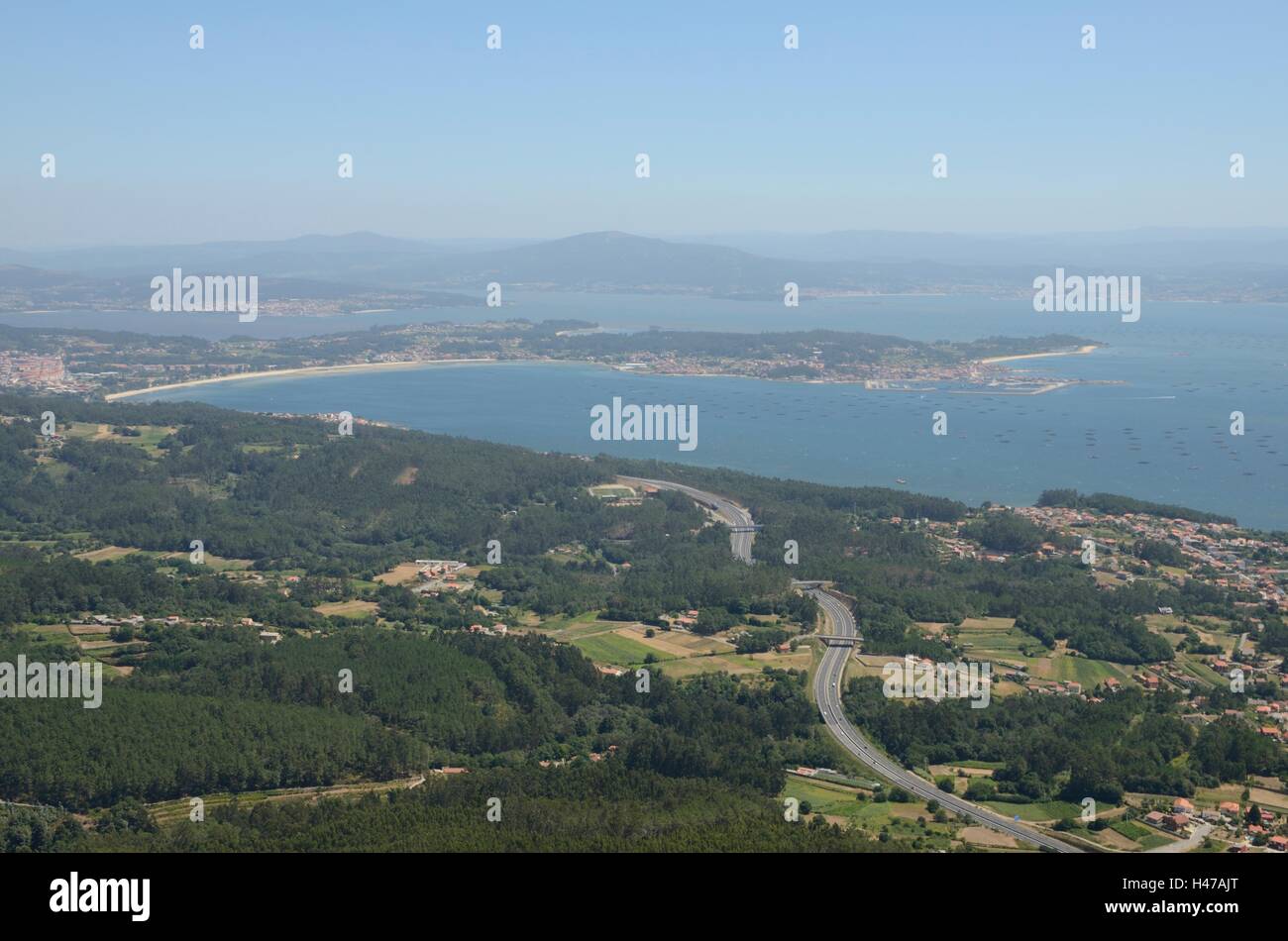 Costaline von Galizien aus der Sicht der La Curota in Ribeira, Galicien, Spanien. Stockfoto