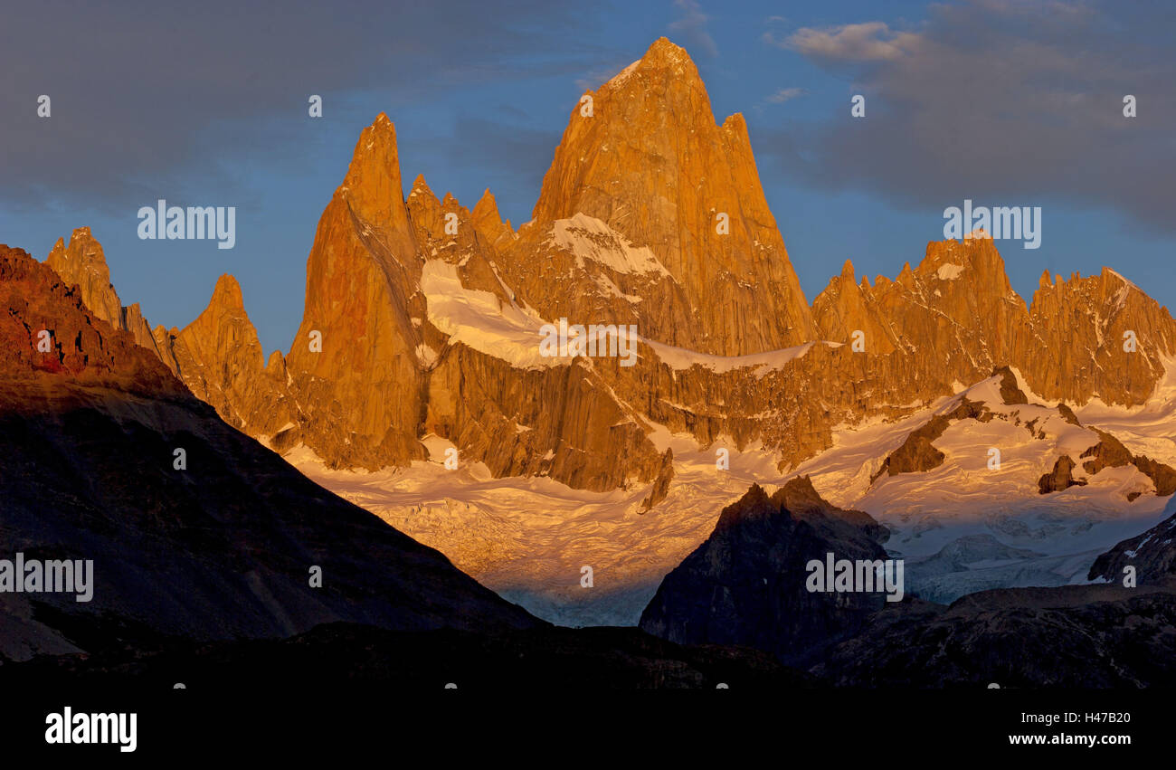 Argentinien, Patagonien, die Anden, Berge, Fitz Roy, Gebirgsmassiv, Berggipfel, morgen Stimmung, Stockfoto