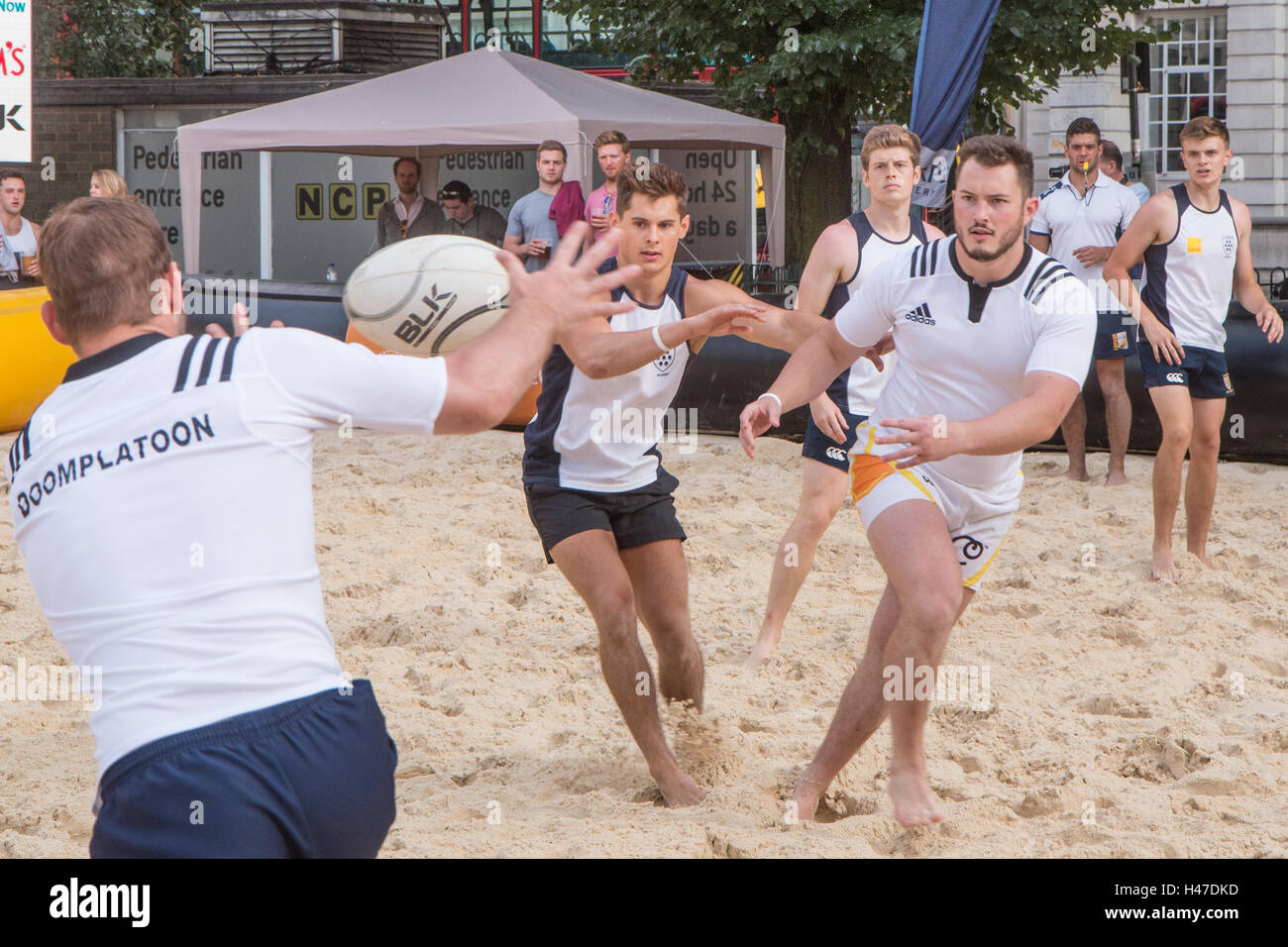 London-Beach Rugby Turnier 2016 - Finsbury Square Stockfoto