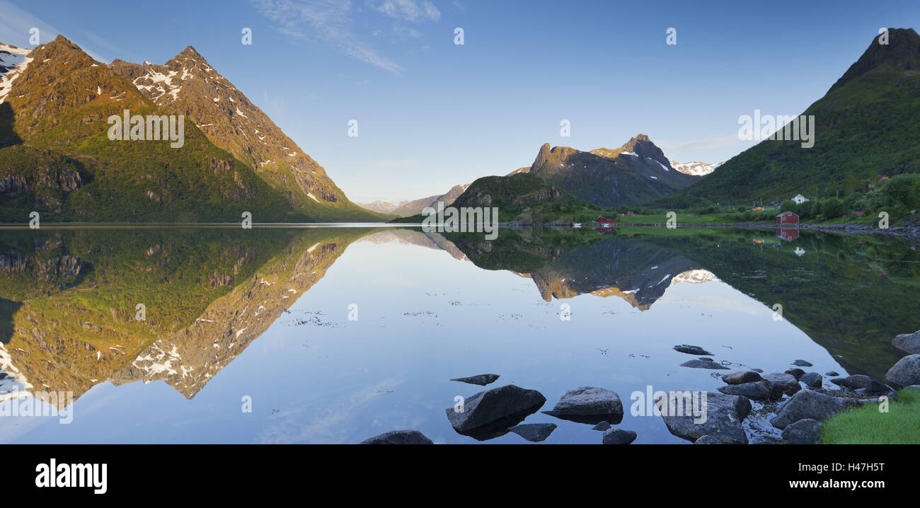Norwegen, Nordland, Lofoten, Austvagoya, Austnesfjorden, Stockfoto