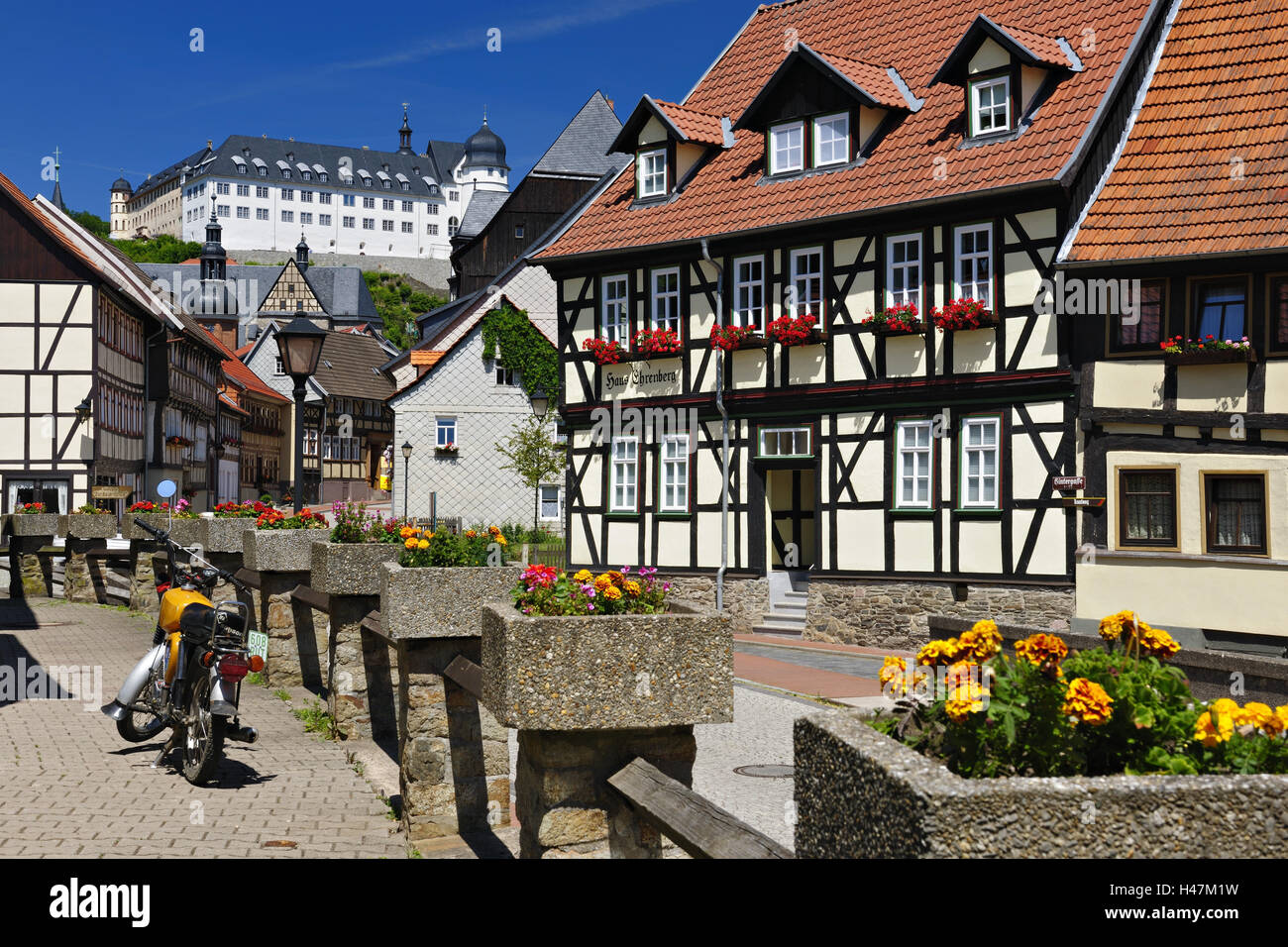 Deutschland, Sachsen-Anhalt, Harz, Berg Stol, Blick auf das Schloss, Stockfoto